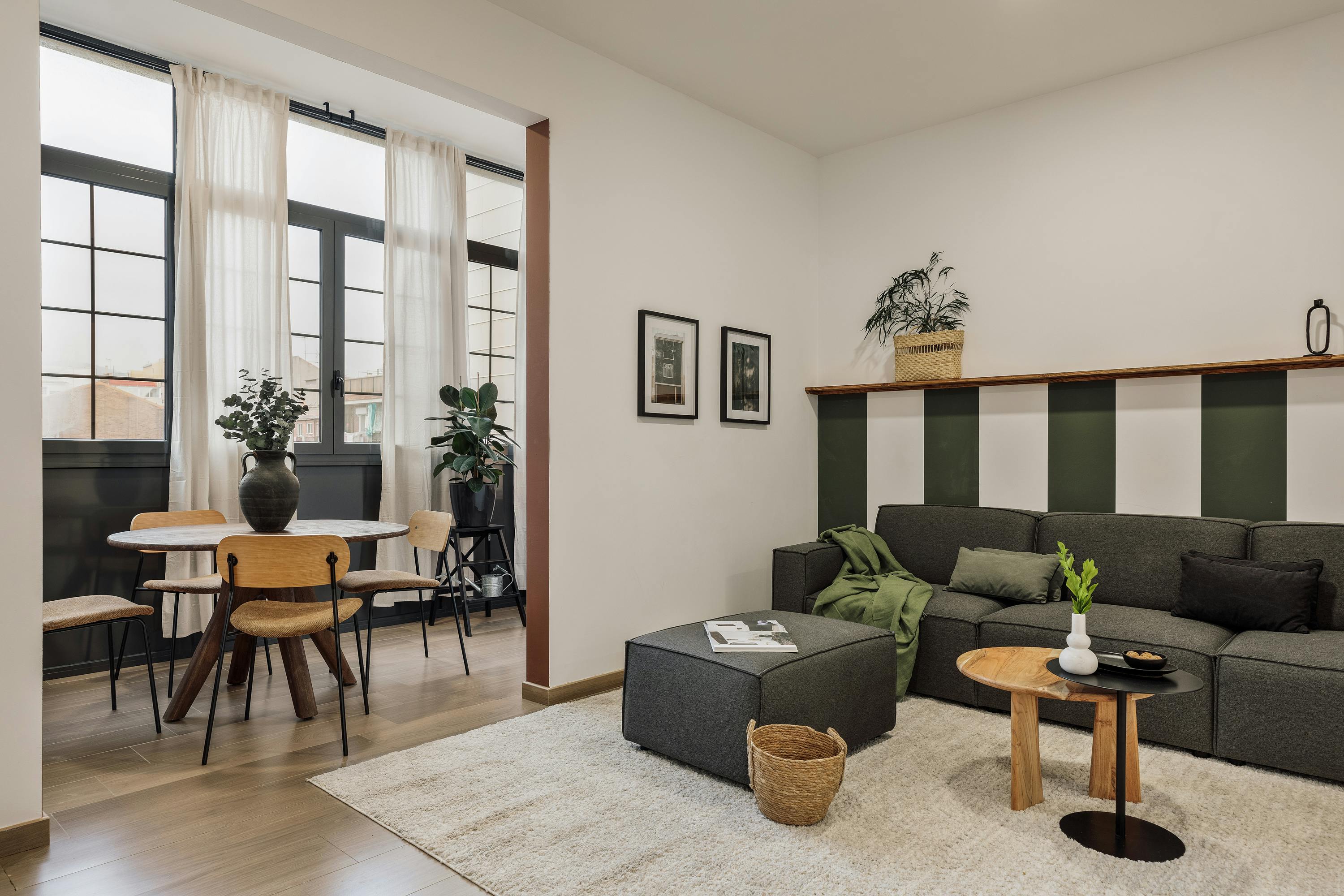 Apartment for rent for €2,295 per month in Barcelona, Travessera de Gràcia