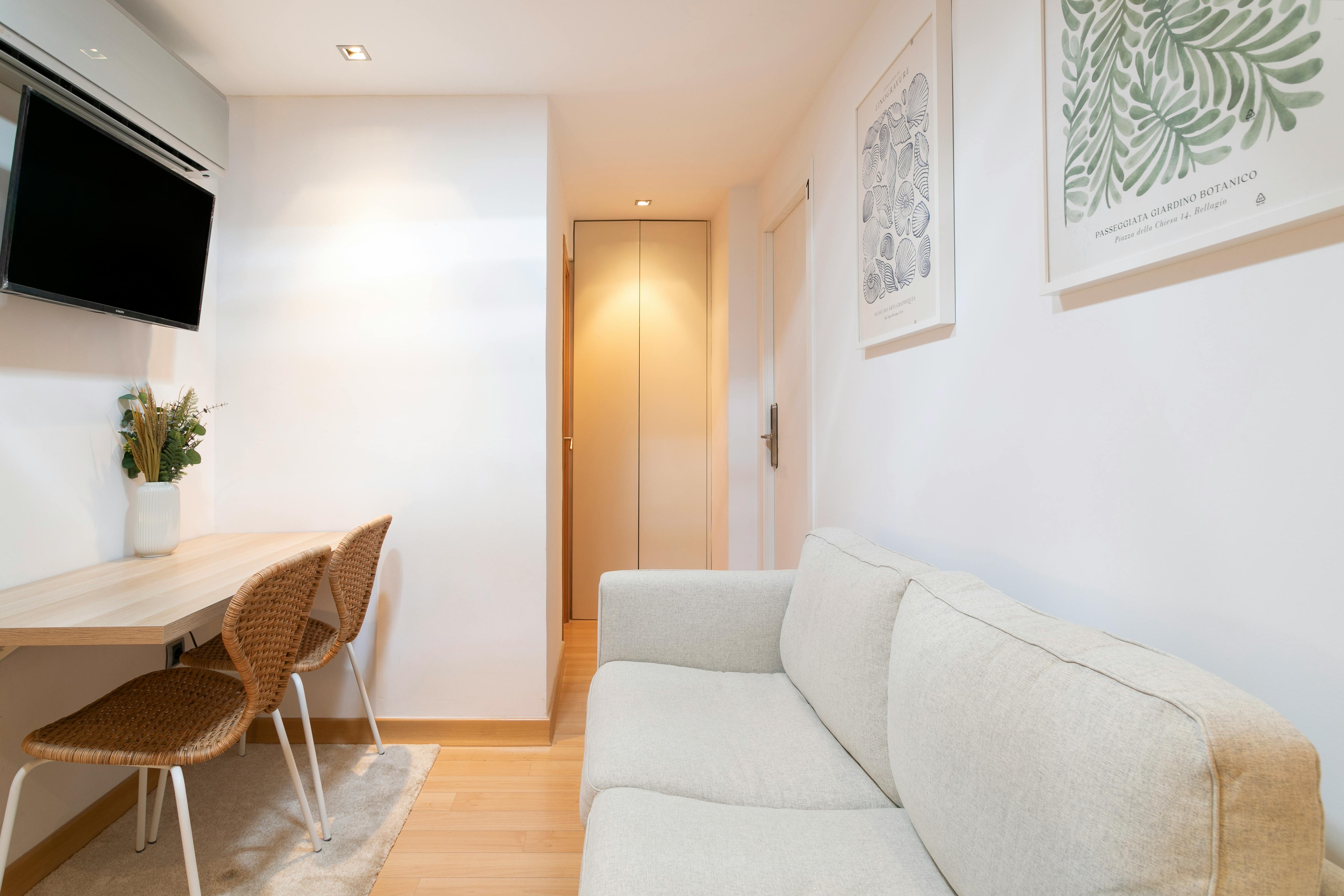 Apartment Alicante (Alacant), 1 bed, 6m² — photo 12