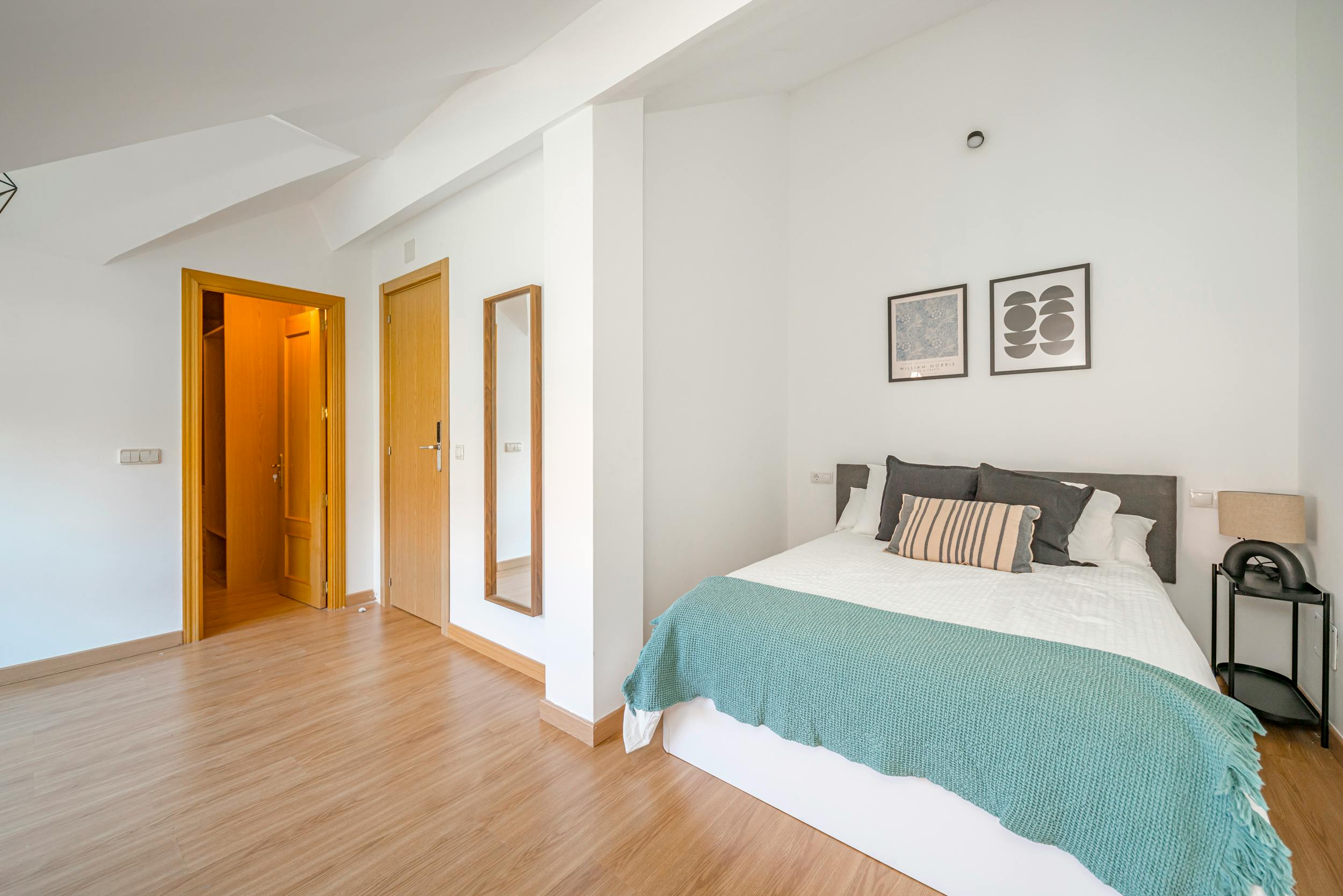 Private room in Calle de Villaamil, Madrid (1595693) room image 1