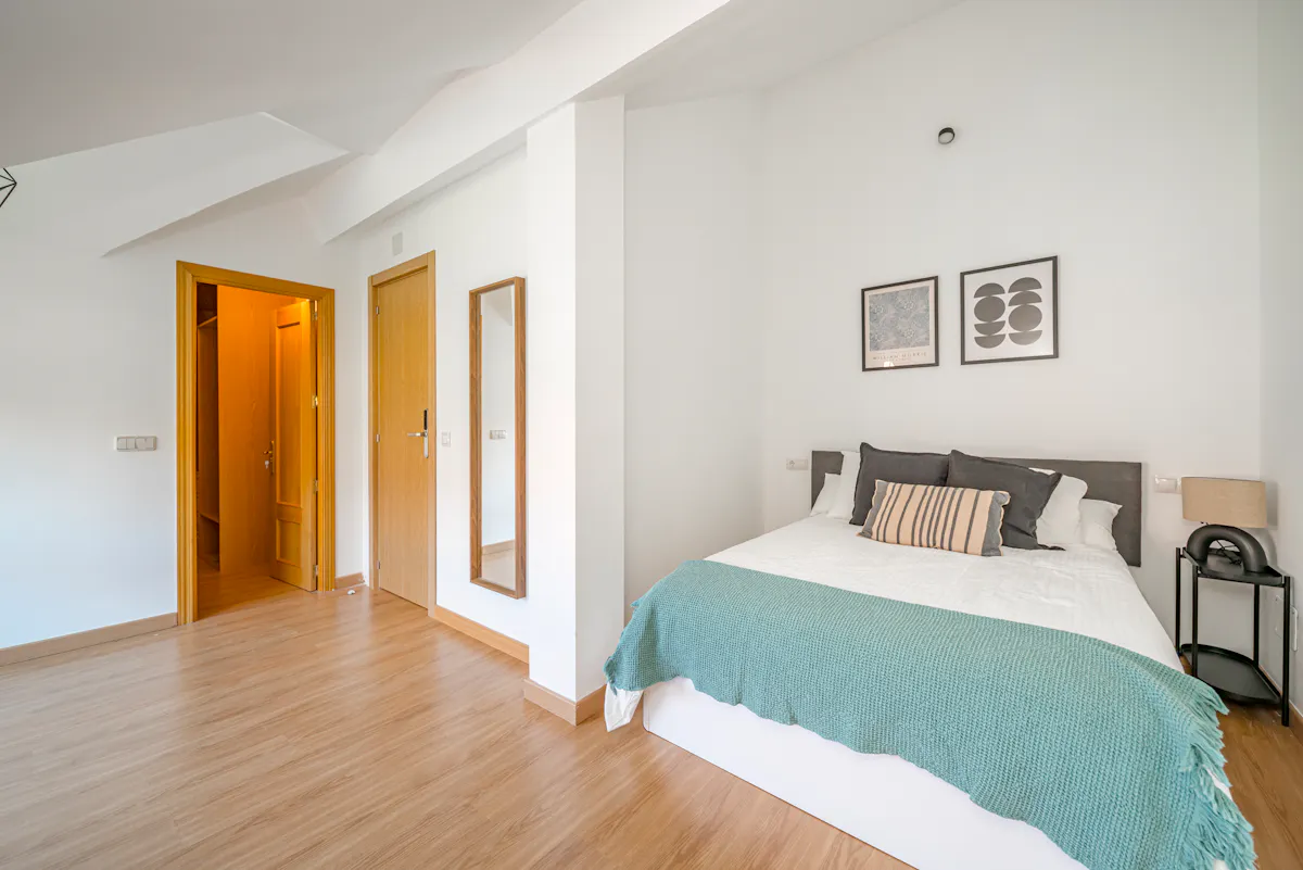 Private room in Calle de Villaamil, Madrid (1595693) ROOM