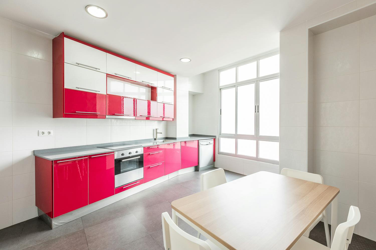 Apartment Valencia, 1 bed, 10m² — photo 3