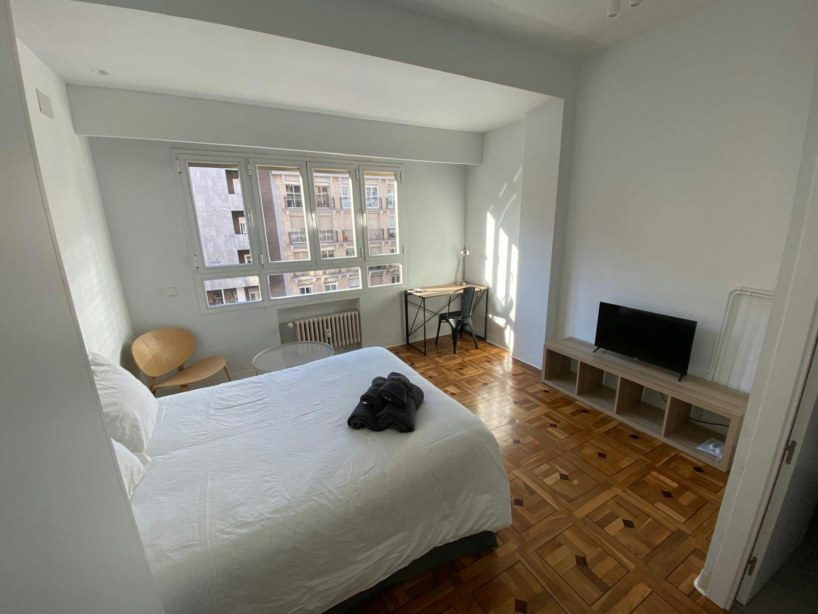 Calle de Manuel Luna, Madrid Madrid