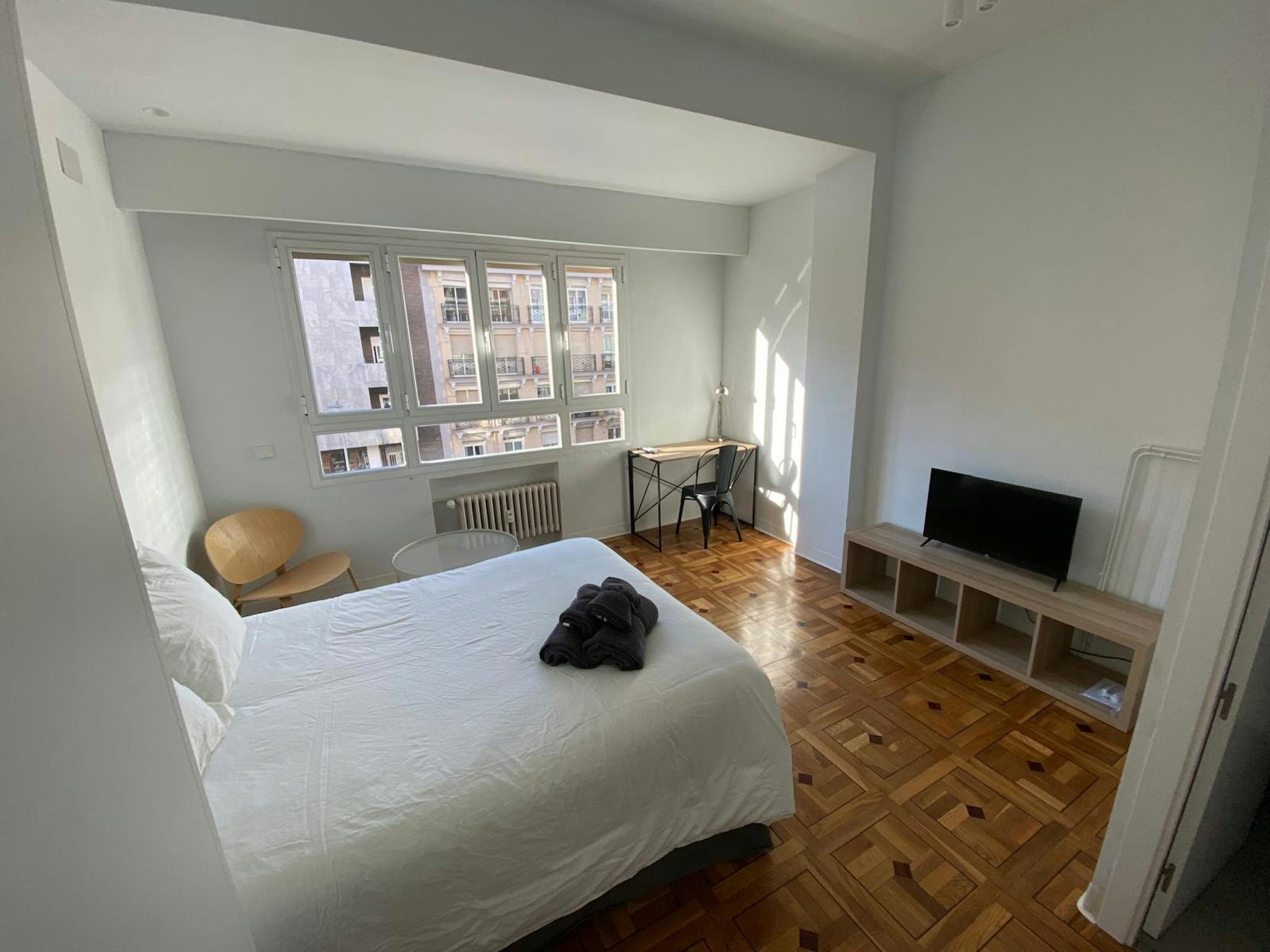 Calle de Manuel Luna, Madrid preview