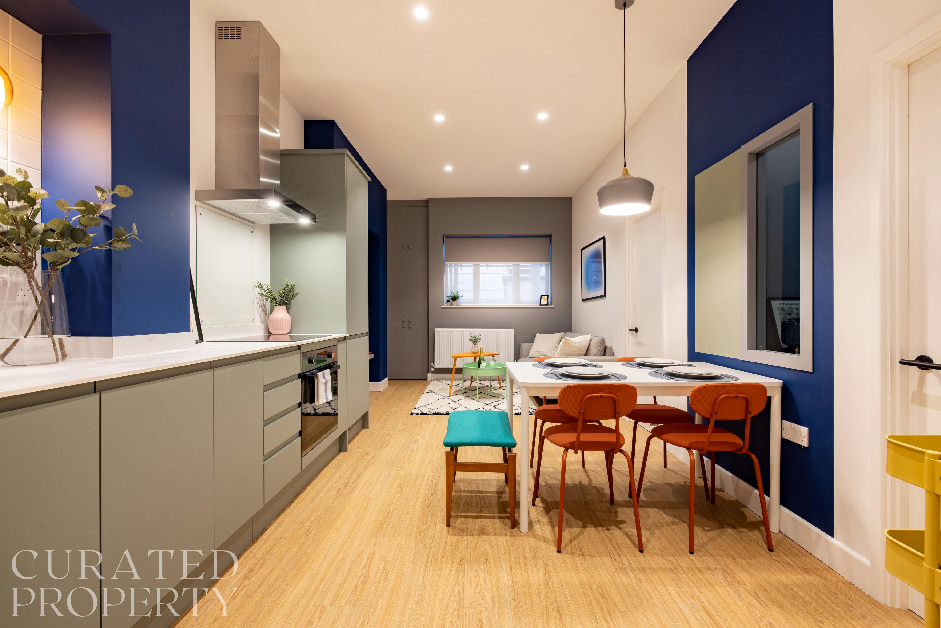 Apartment for rent for €5,580 per month in London, City Garden Row