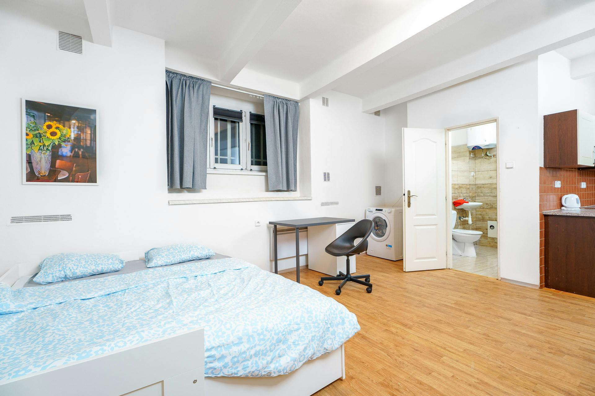 Studio zu mieten für 17.900 CZK pro Monat in Hlavní město Praha, Na Jezerce