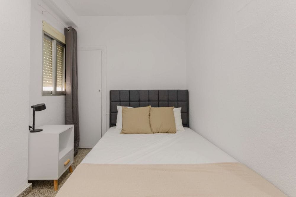 Carrer del Monestir de Poblet, Valencia Valencia