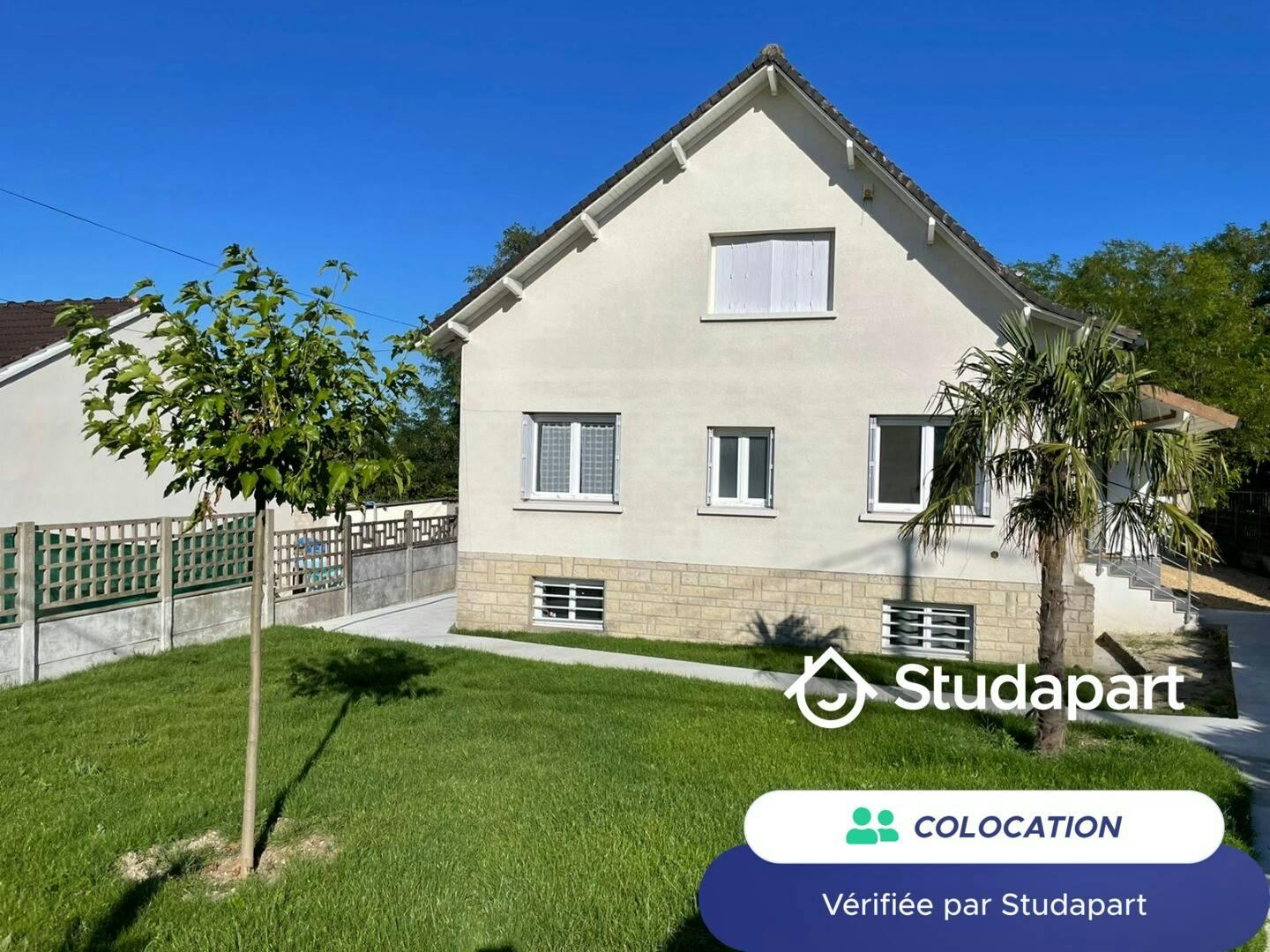 Private room for rent for €650 per month in Moret-Loing-et-Orvanne, Chemin des Cantèces