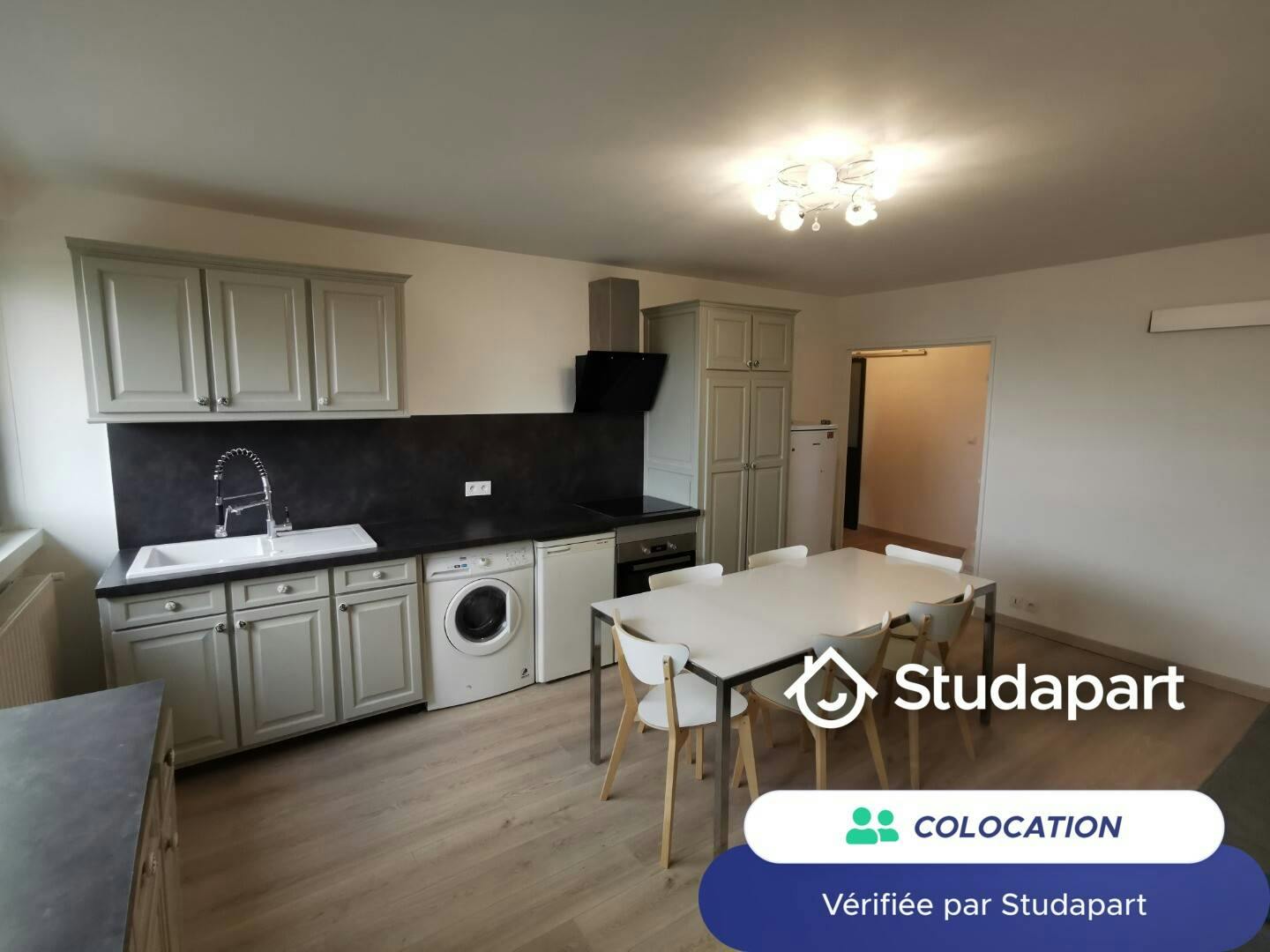 Private room for rent for €650 per month in Bagnolet, Rue de la Noue