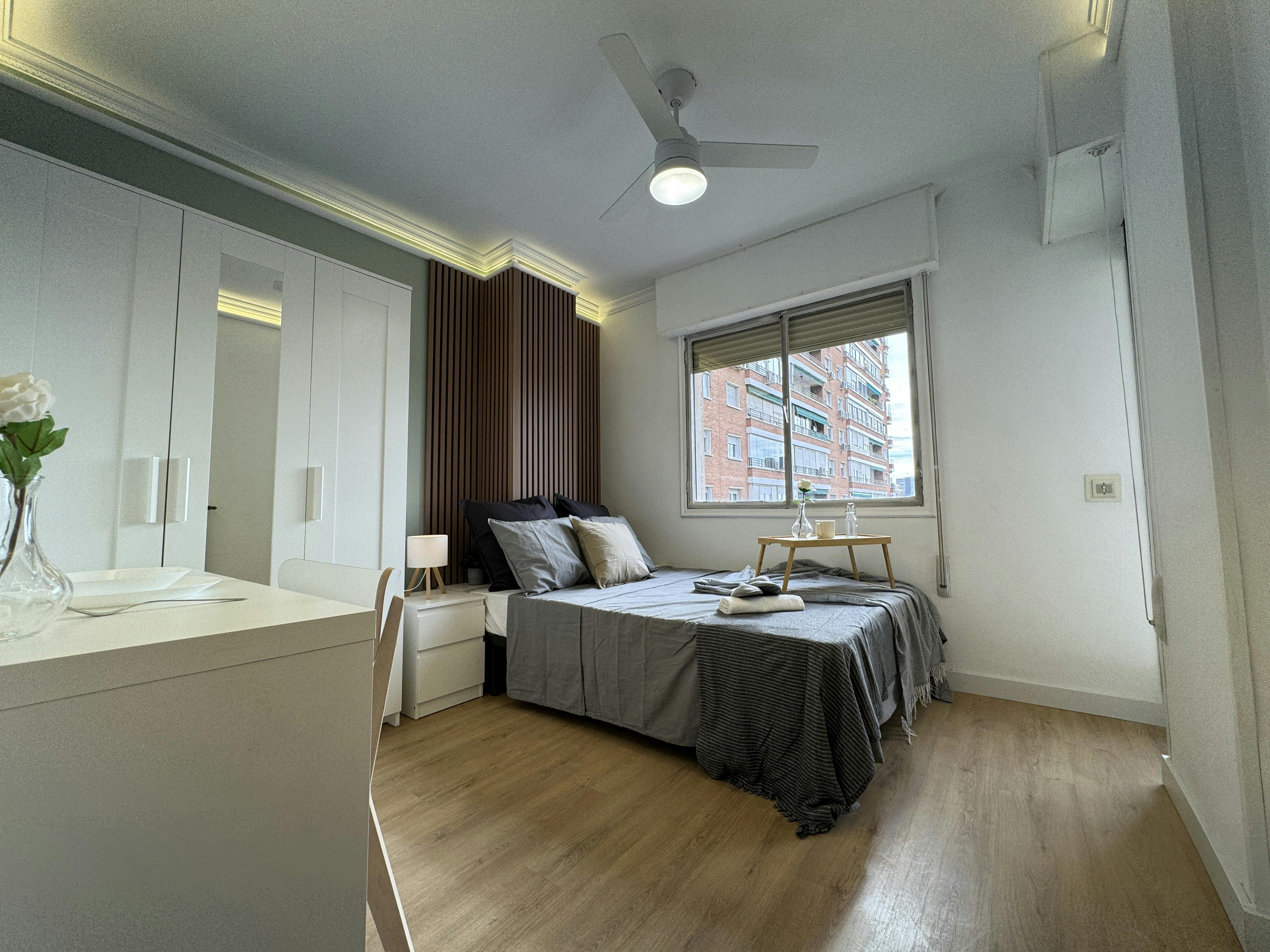 Plaza Villafranca de los Barros, Madrid preview