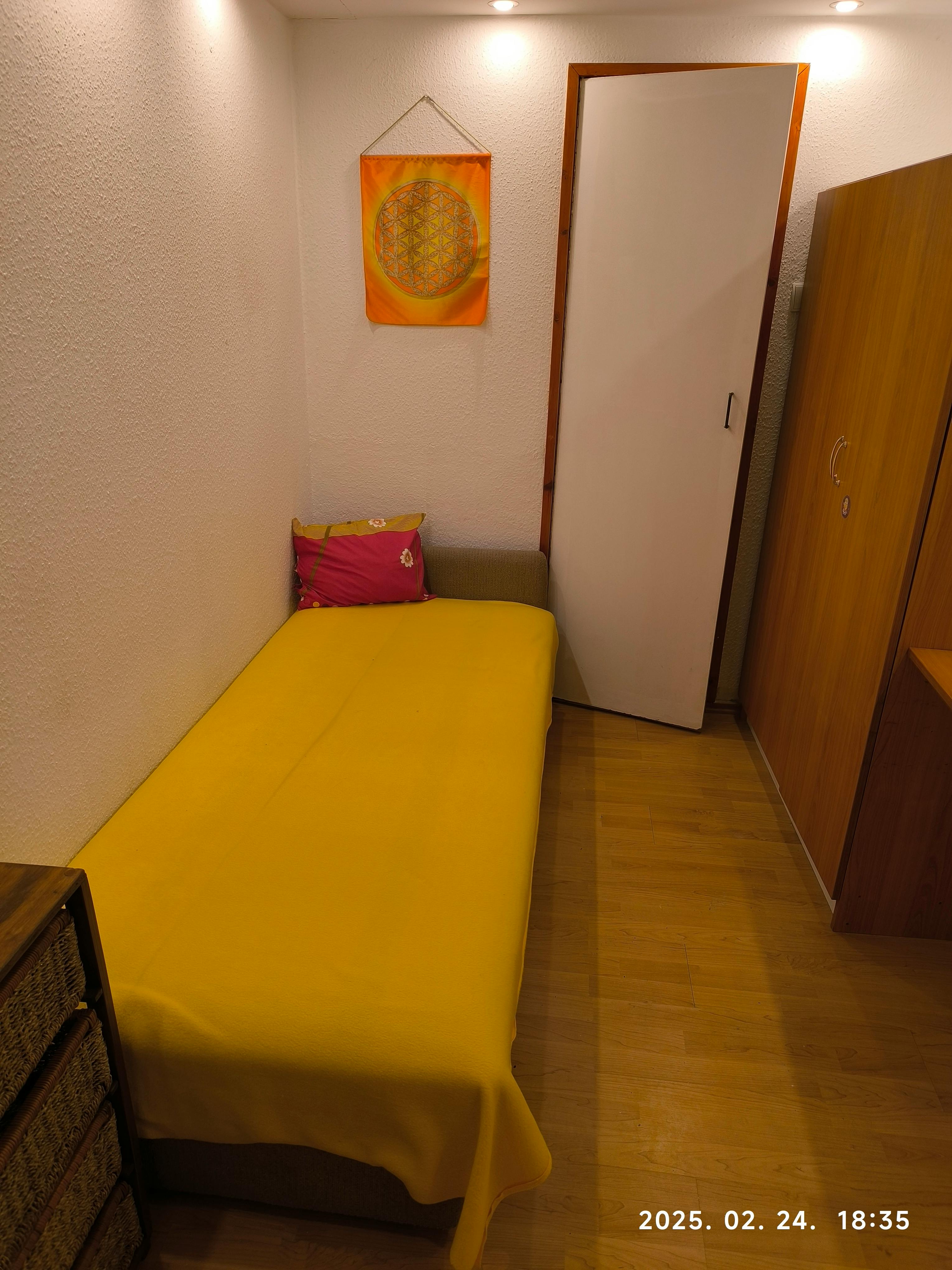 Apartment for rent for HUF 165,426 per month in Budapest, Kossuth Lajos utca