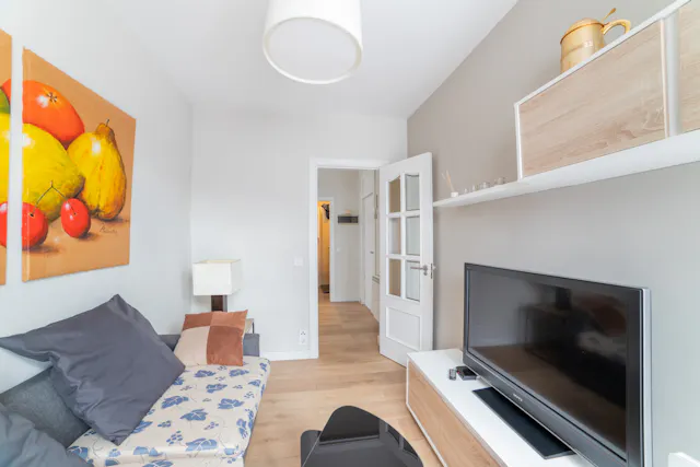 1-Bedroom Apartment in Paseo de Extremadura, Madrid (1596882) room image 2