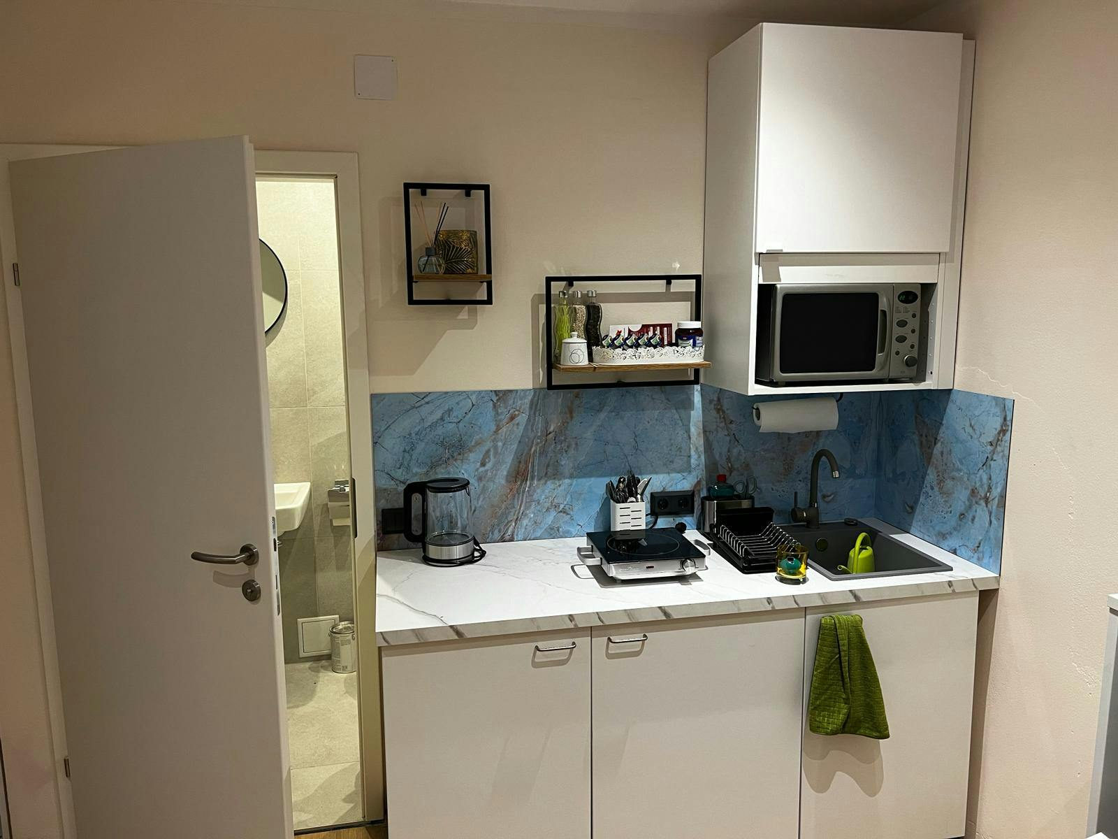 preview gallery tile