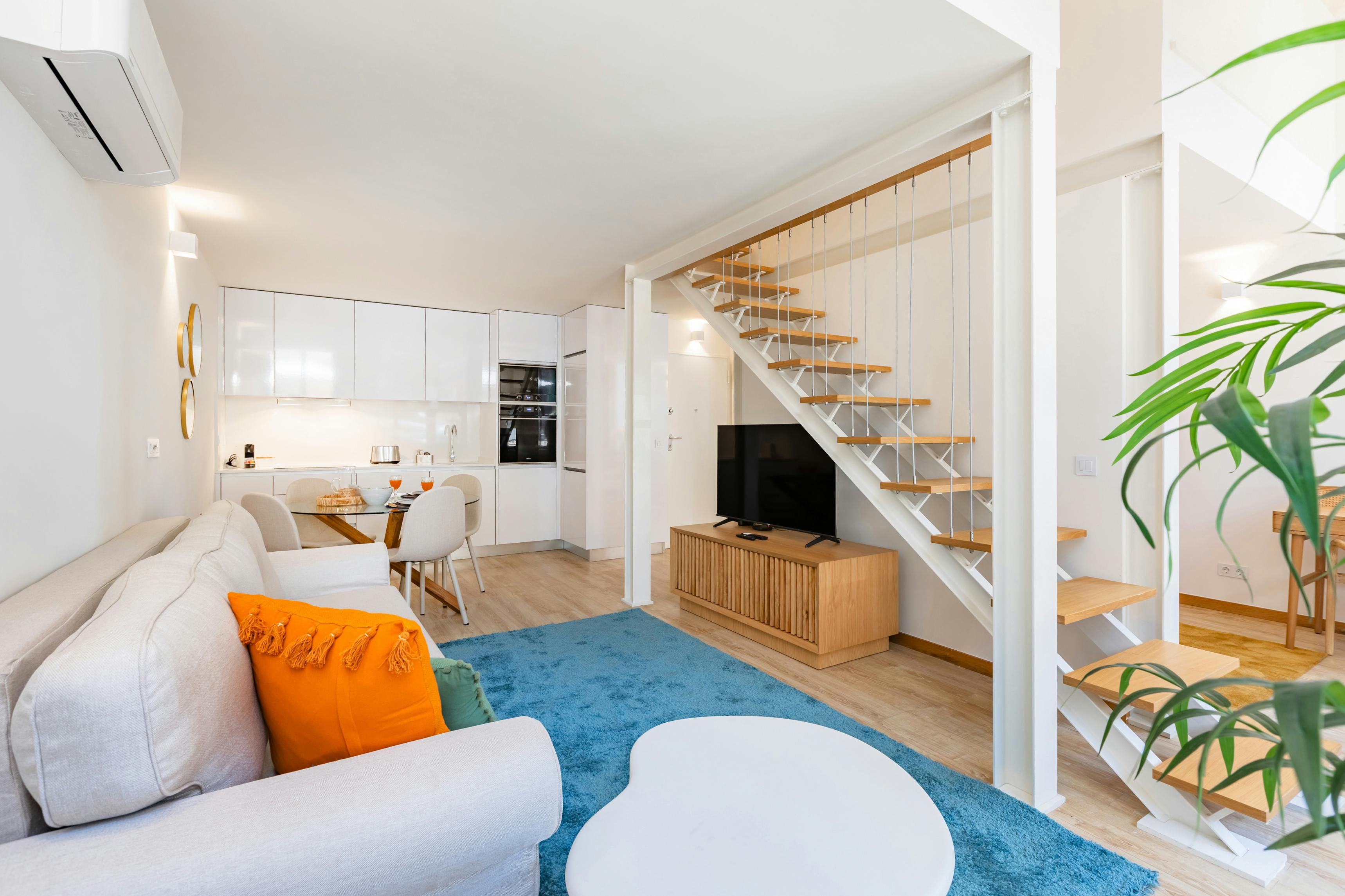 Apartment for rent for €10,000 per month in Porto, Rua do Duque de Saldanha