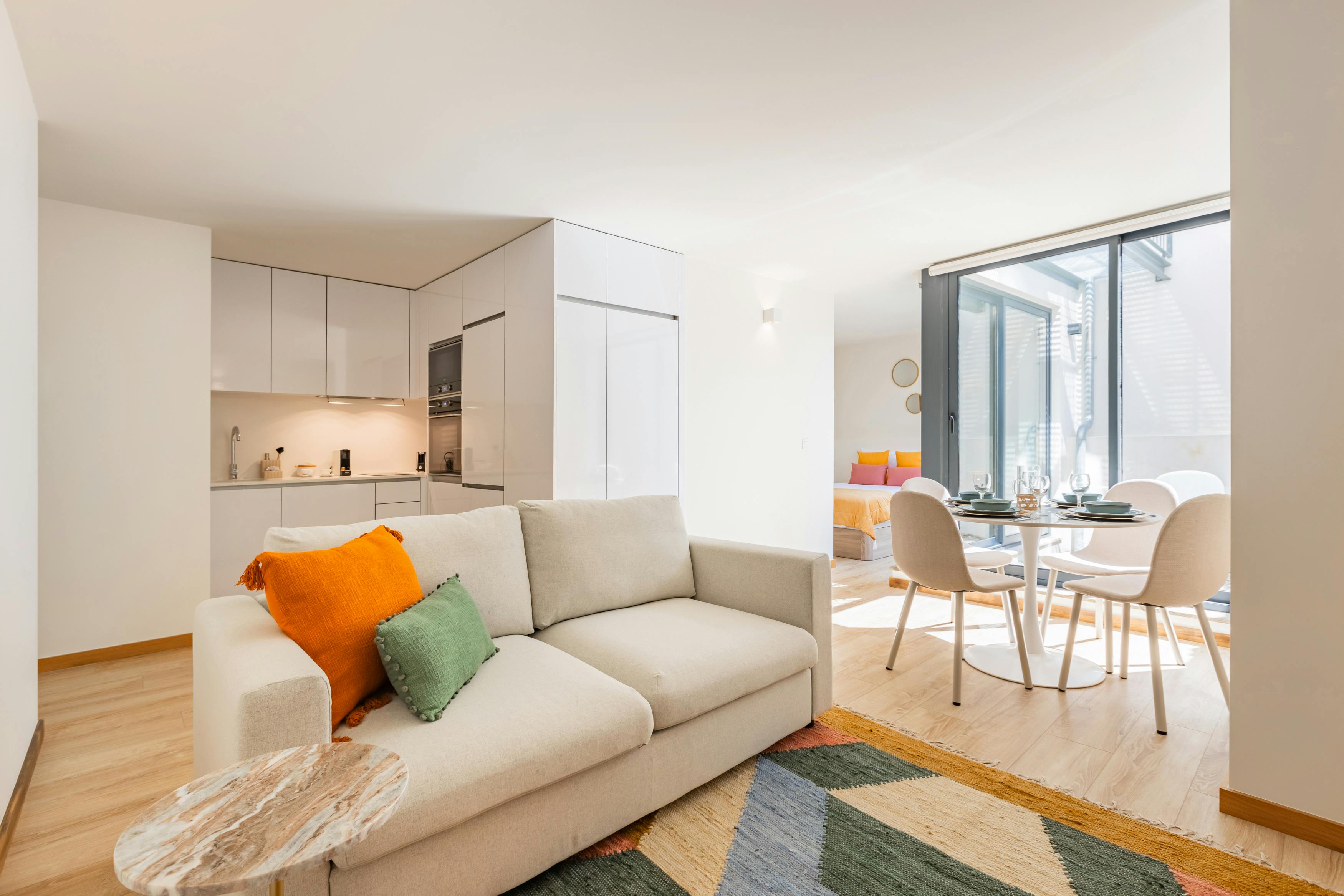 Apartment for rent for €10,000 per month in Porto, Rua do Duque de Saldanha