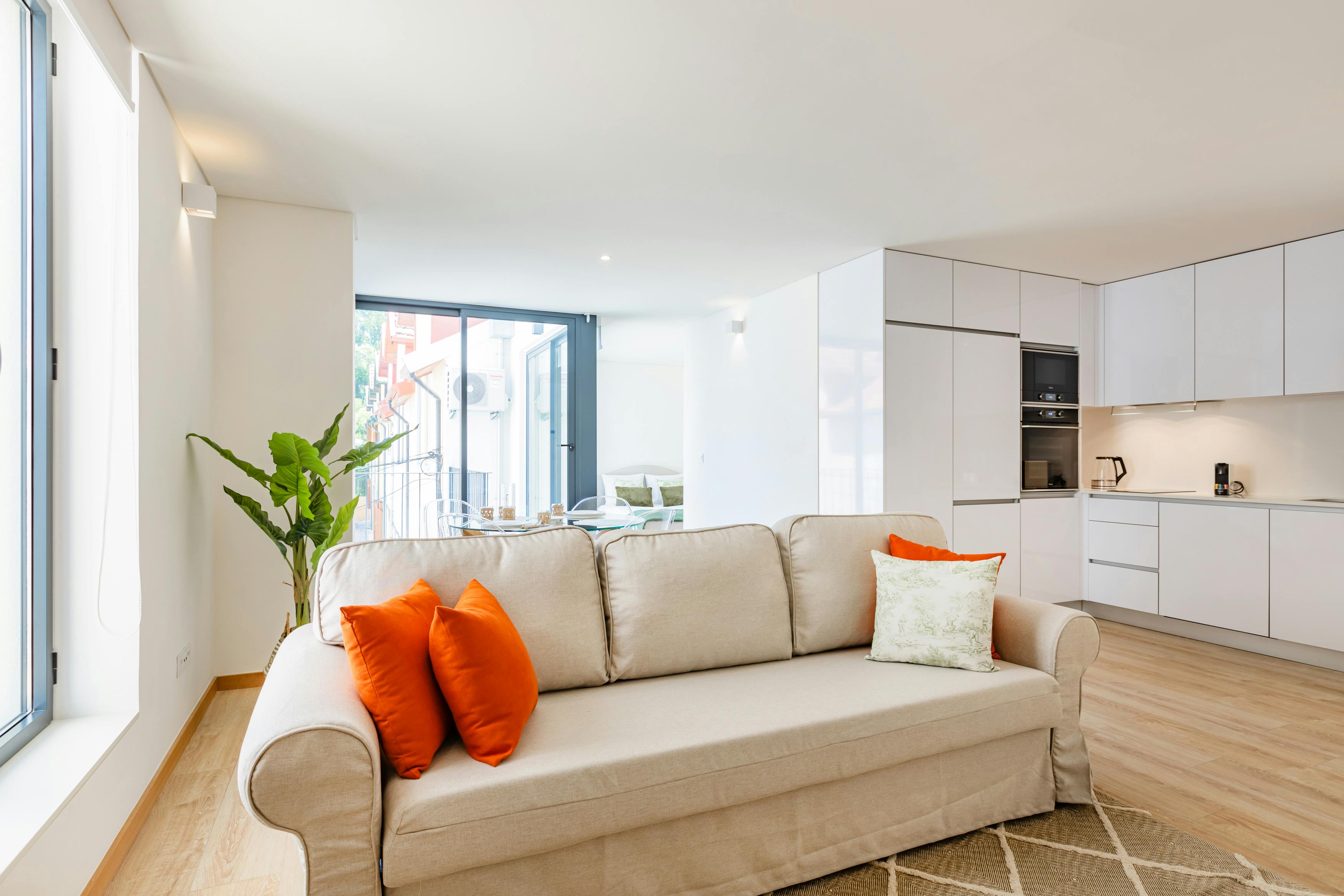 Apartment for rent for €10,000 per month in Porto, Rua do Duque de Saldanha