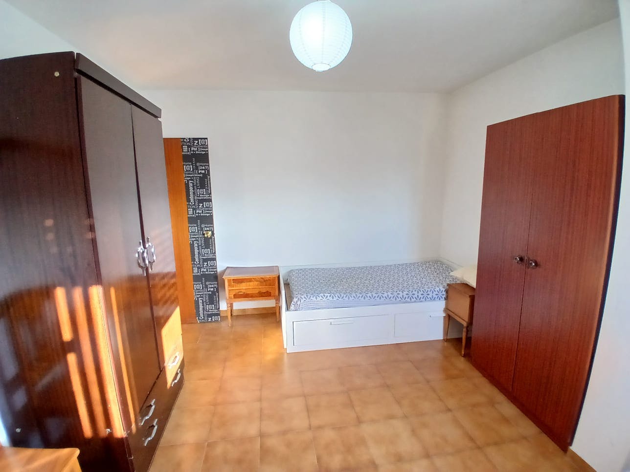 Private room for rent for €380 per month in Valladolid, Avenida Ramón Pradera