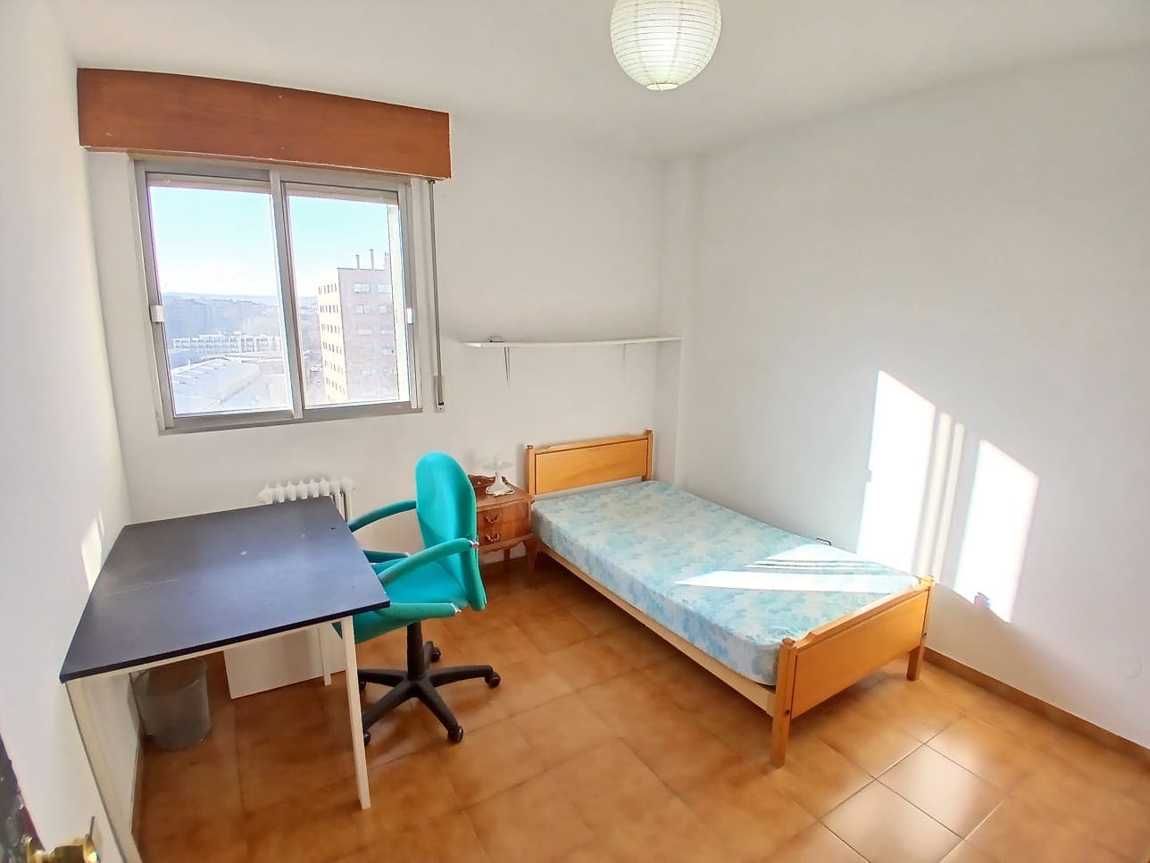 Private room for rent for €370 per month in Valladolid, Avenida Ramón Pradera