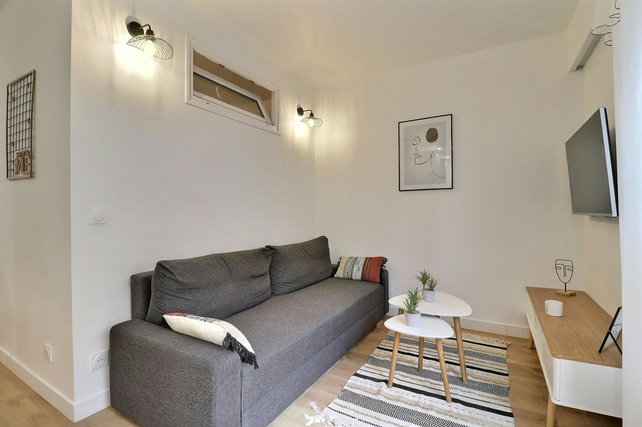 Rue Michel Ange, Paris preview