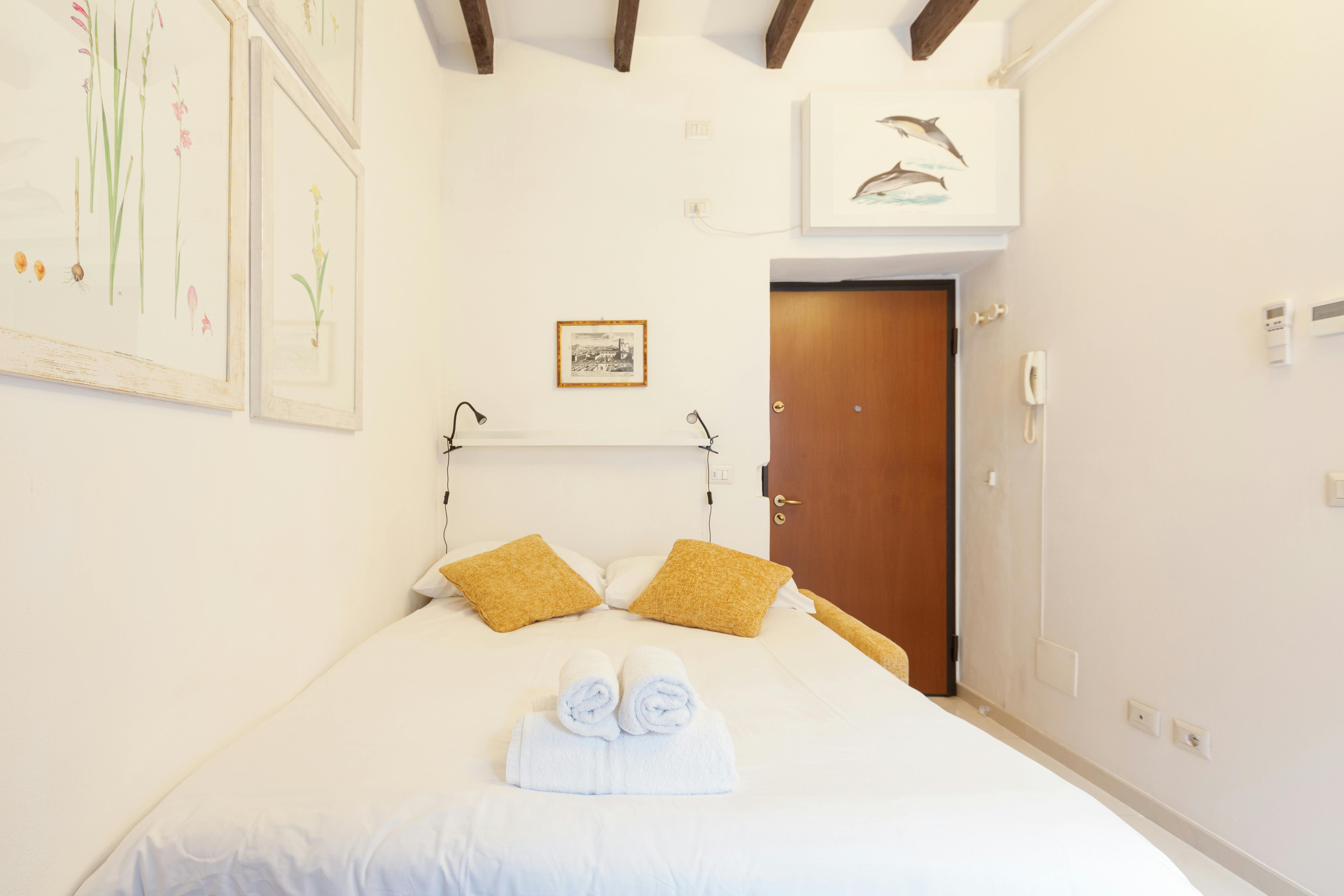 Via Galeazzo Alessi, Milan