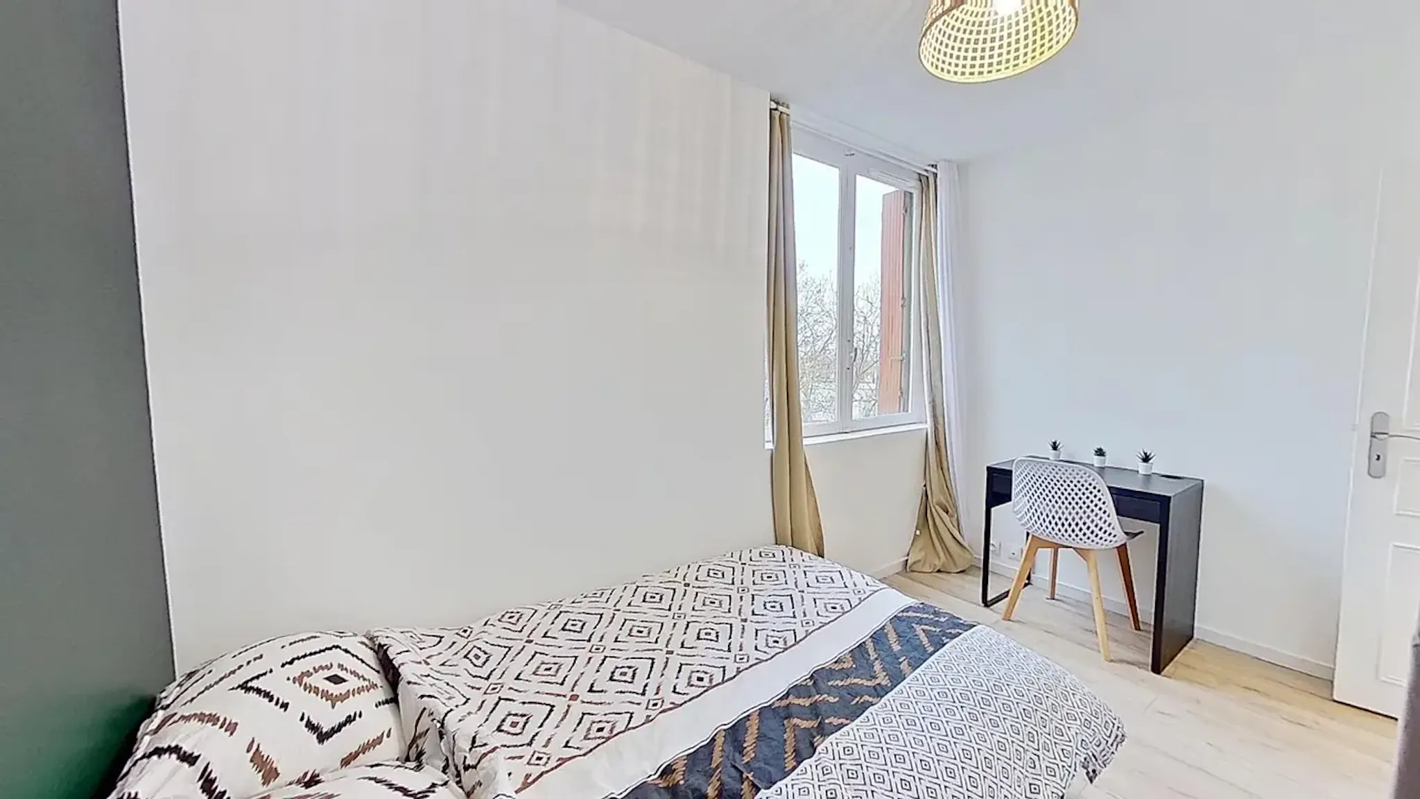 Rue Sainte-Paix, Caen preview