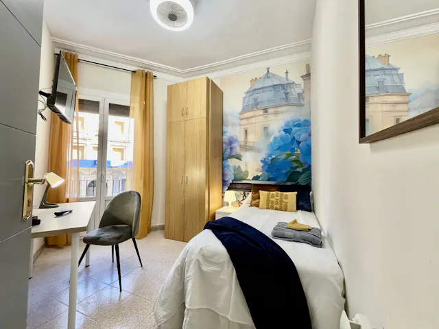 Shared room in Calle de San Vicente de Paúl, Zaragoza (1597407) room image 1