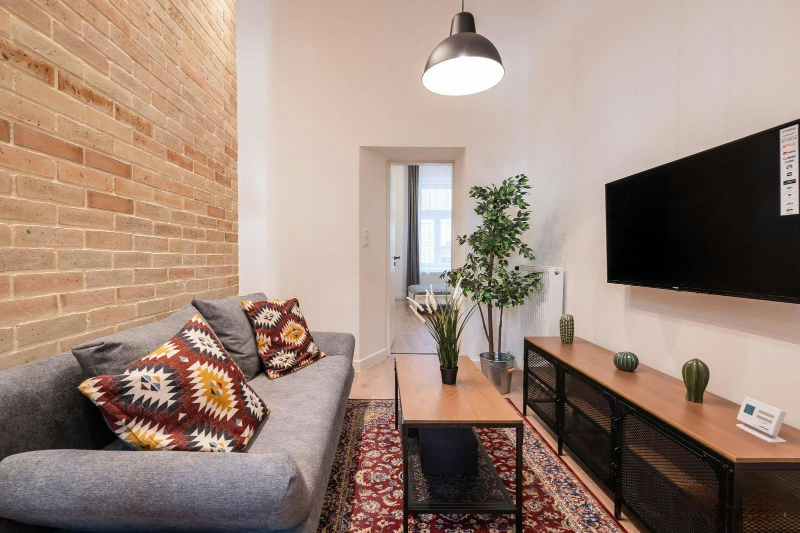 Dessewffy utca, Budapest preview