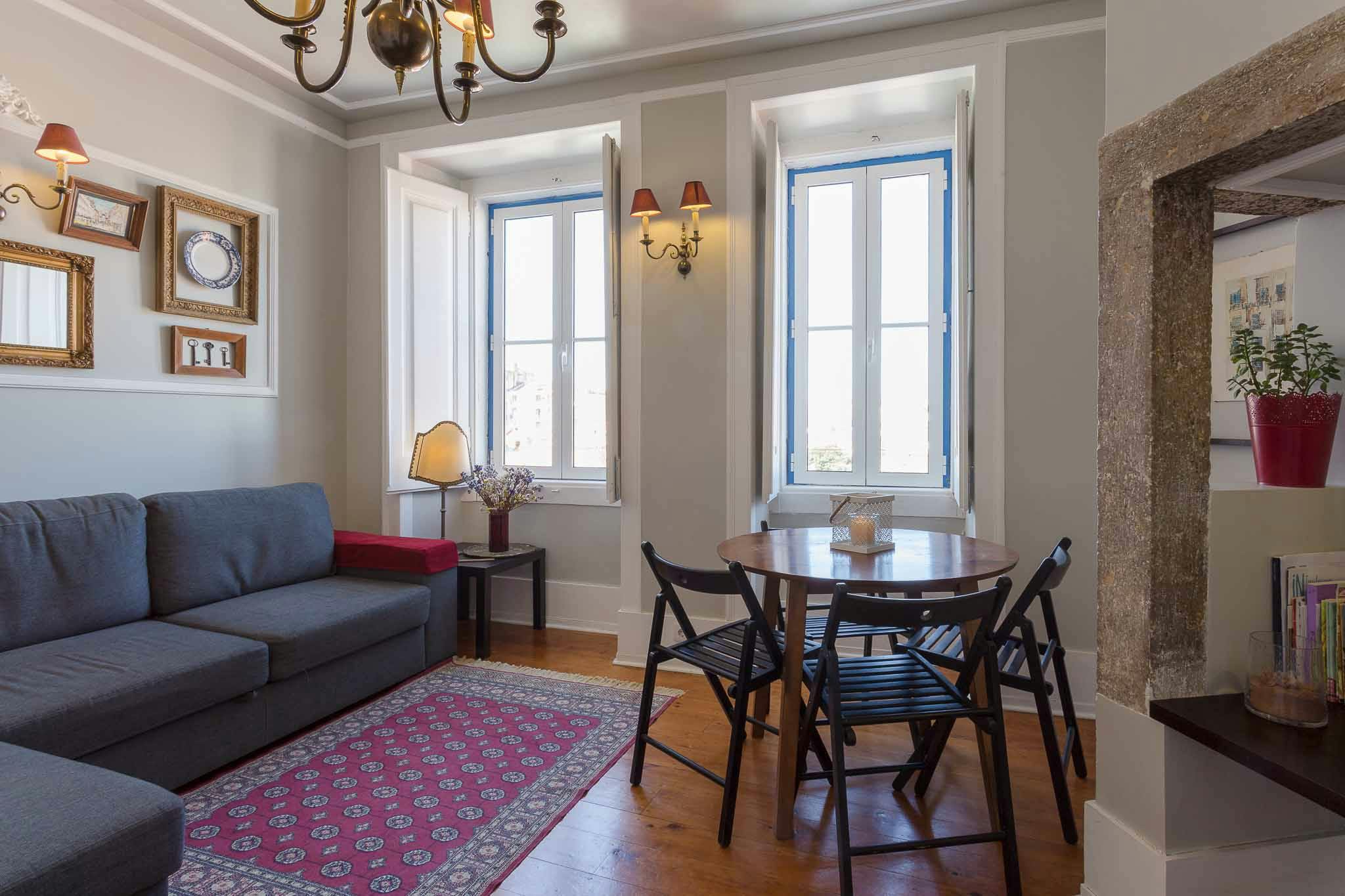 Rua dos Lagares, Lisbon preview