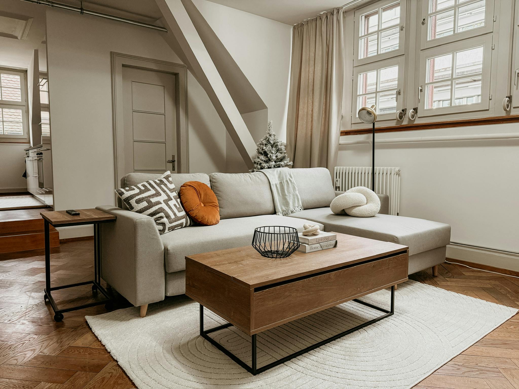 Appartement à louer pour 3 560 CHF/mois à Basel, Hutgasse