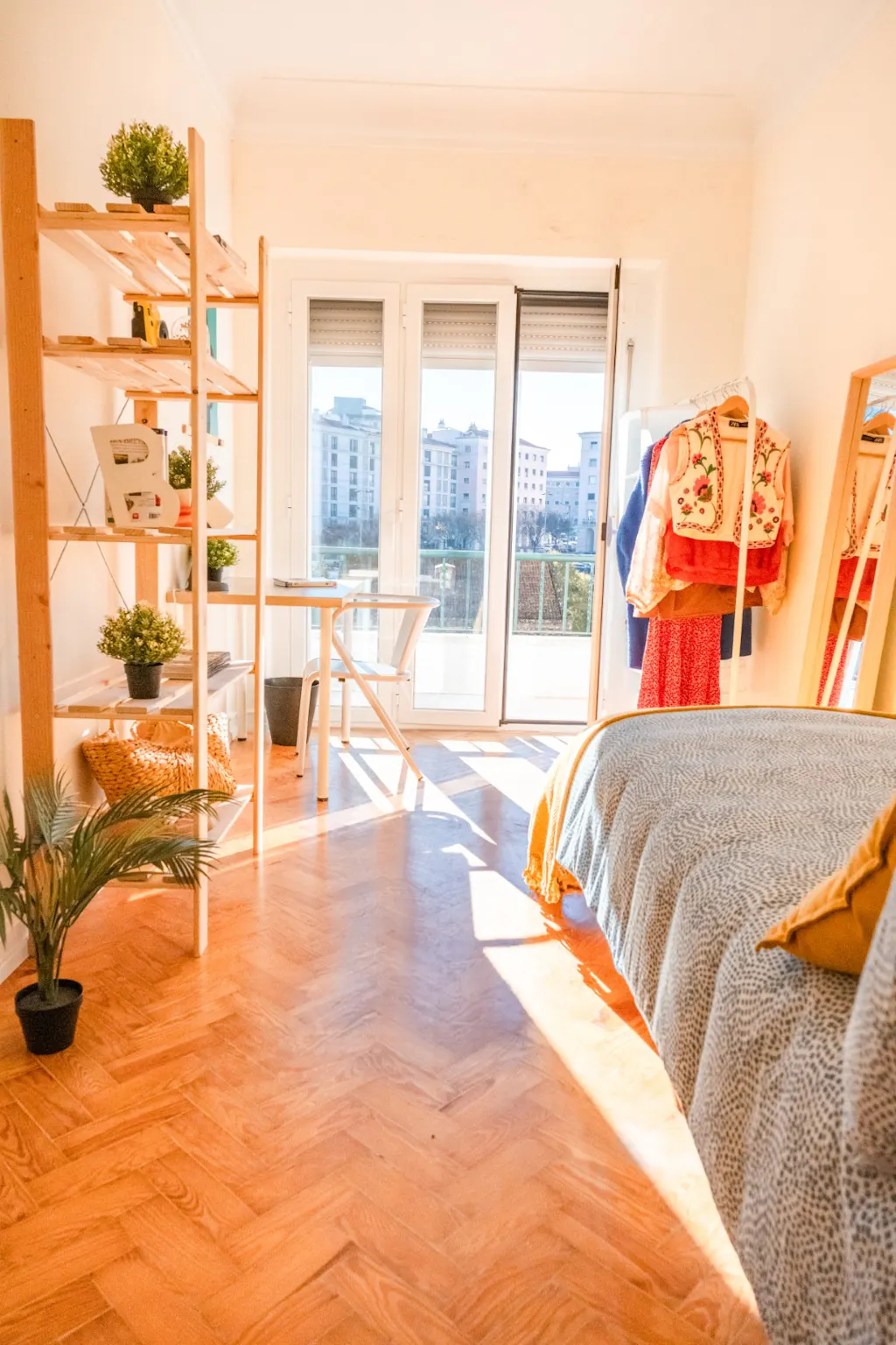 Rua Vítor Hugo, Lisbon preview