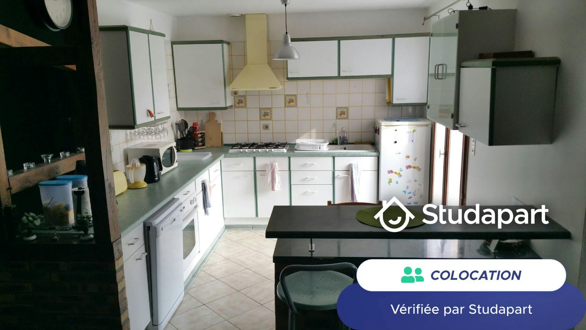 Private room for rent for €410 per month in Tourville-la-Rivière, Rue la Nos Robin