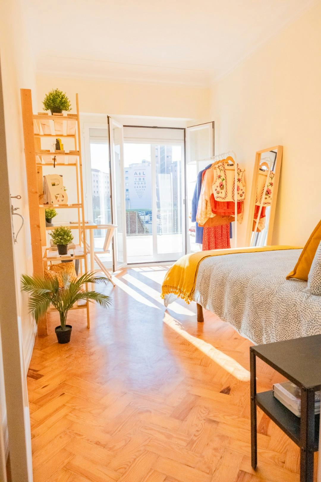 Rua Vítor Hugo, Lisbon preview