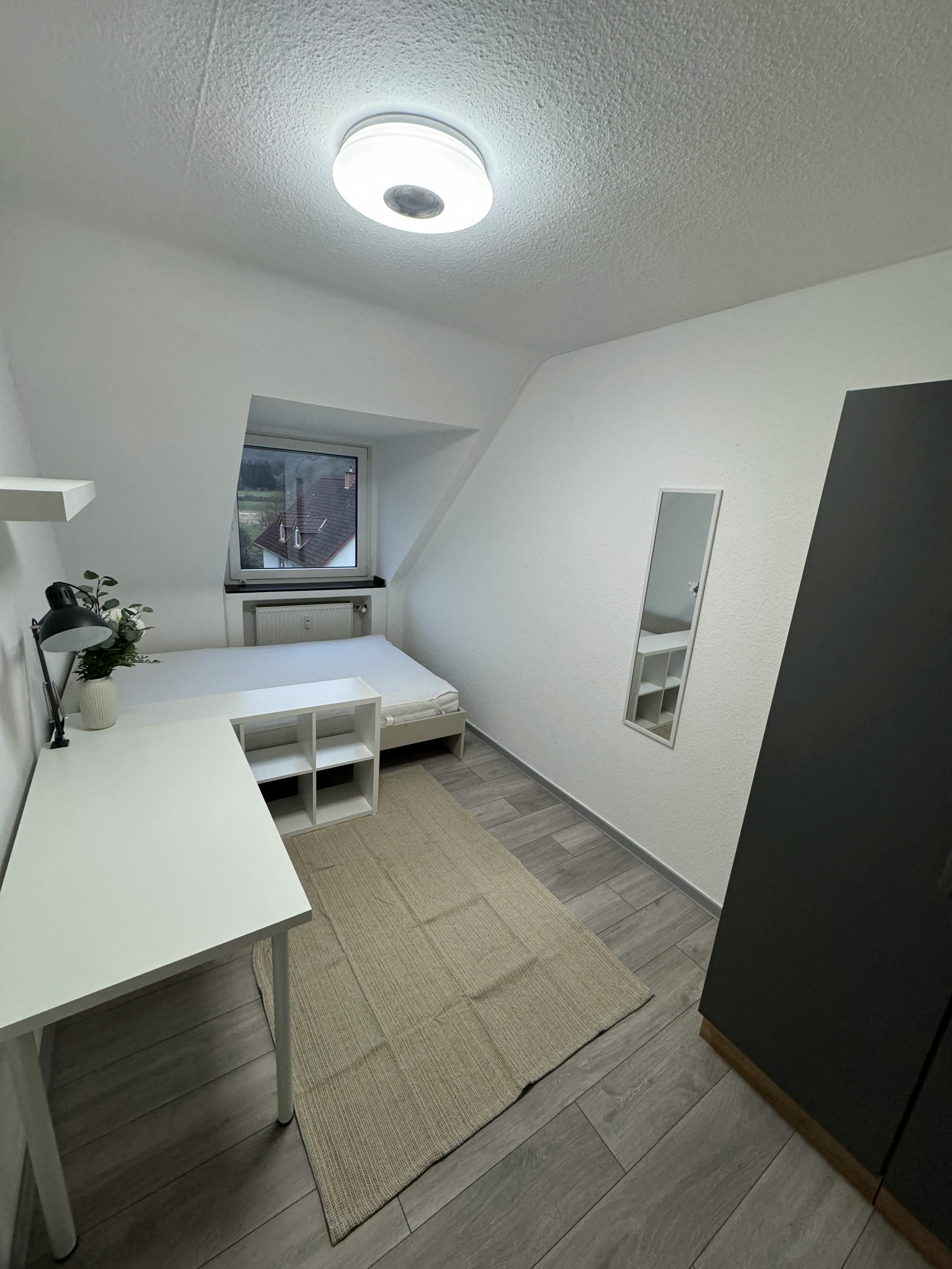 Apartment Düsseldorf, 1 bed, 18m² — photo 8