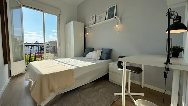 Private room in Calle de Vallehermoso, Madrid (1598159) room image 1