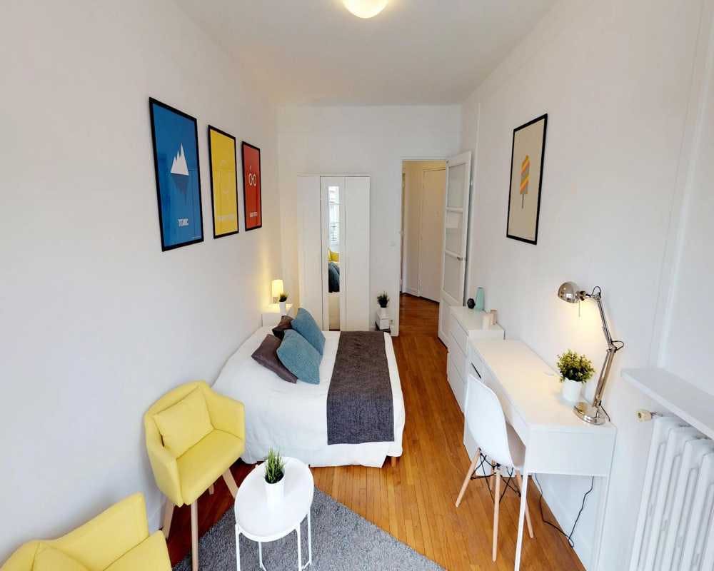 Rue de Vaugirard, Paris preview