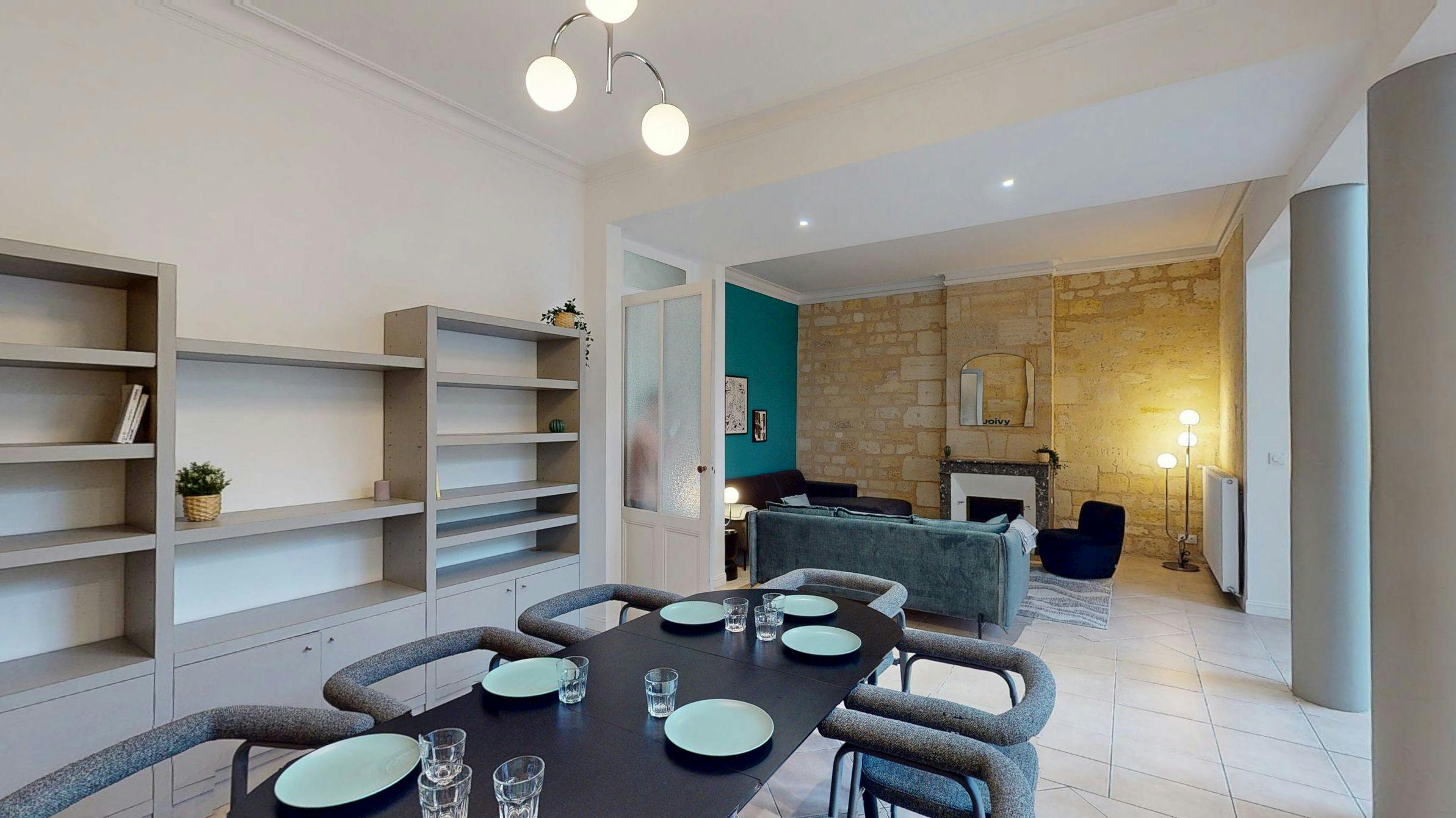 Apartment Bordeaux, 1 bed, 15m² — photo 2