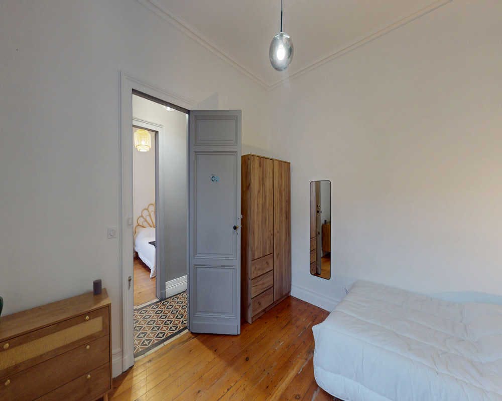 Apartment Bordeaux, 1 bed, 15m² — photo 13