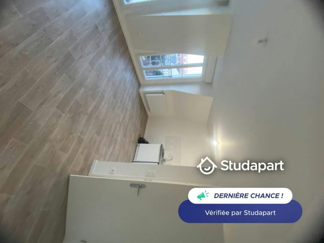 Apartment for rent for €720 per month in Chelles, Allée des Pavillons