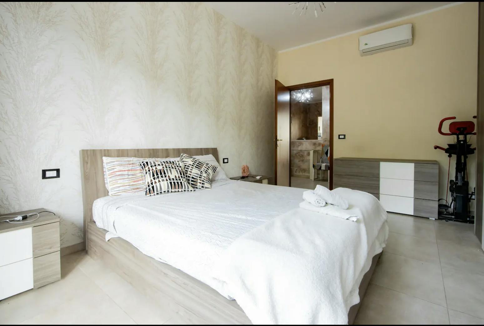 公寓 正在以 €2,000 的月租出租，其位于 Turin, Via Guido Reni