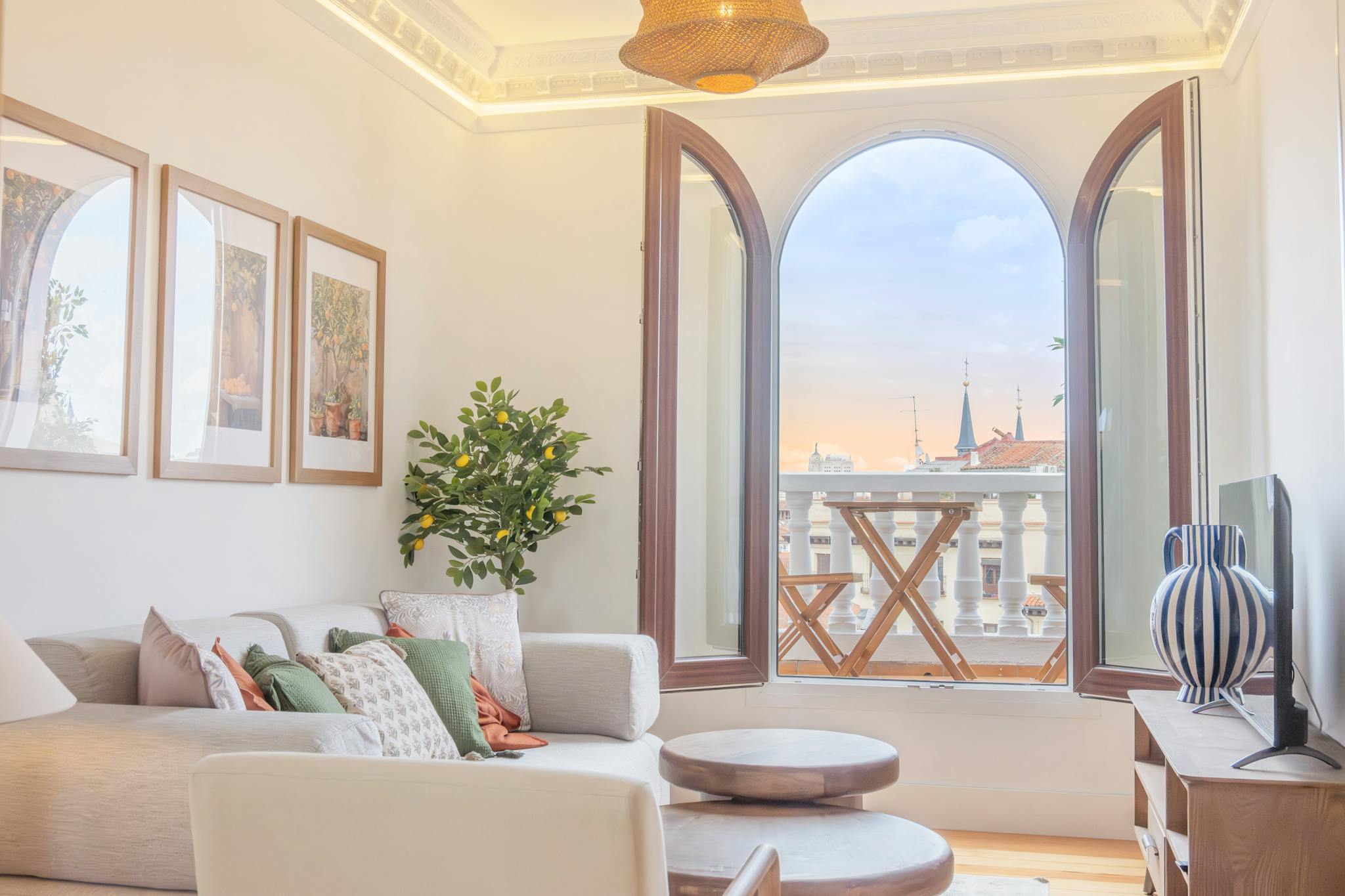 Plaza de San Miguel, Madrid preview