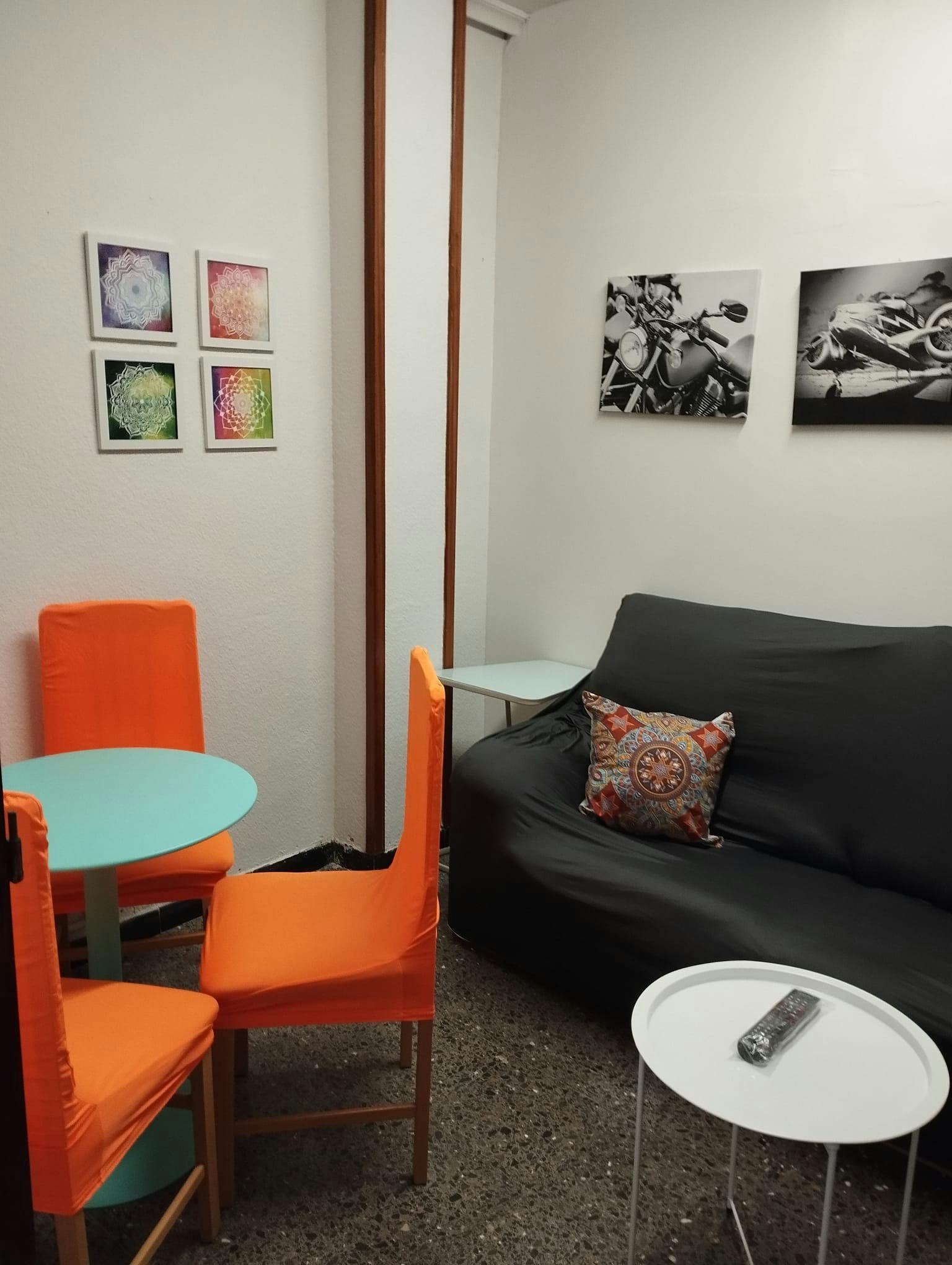 WG-Zimmer zu mieten für 290 € pro Monat in Jaén, Calle Sagrada Familia
