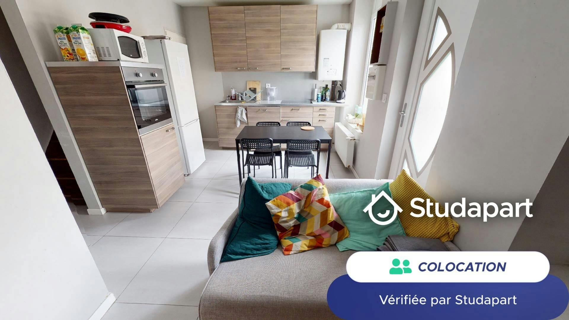 Private room for rent on Rue de Trévise, Lille - Plus