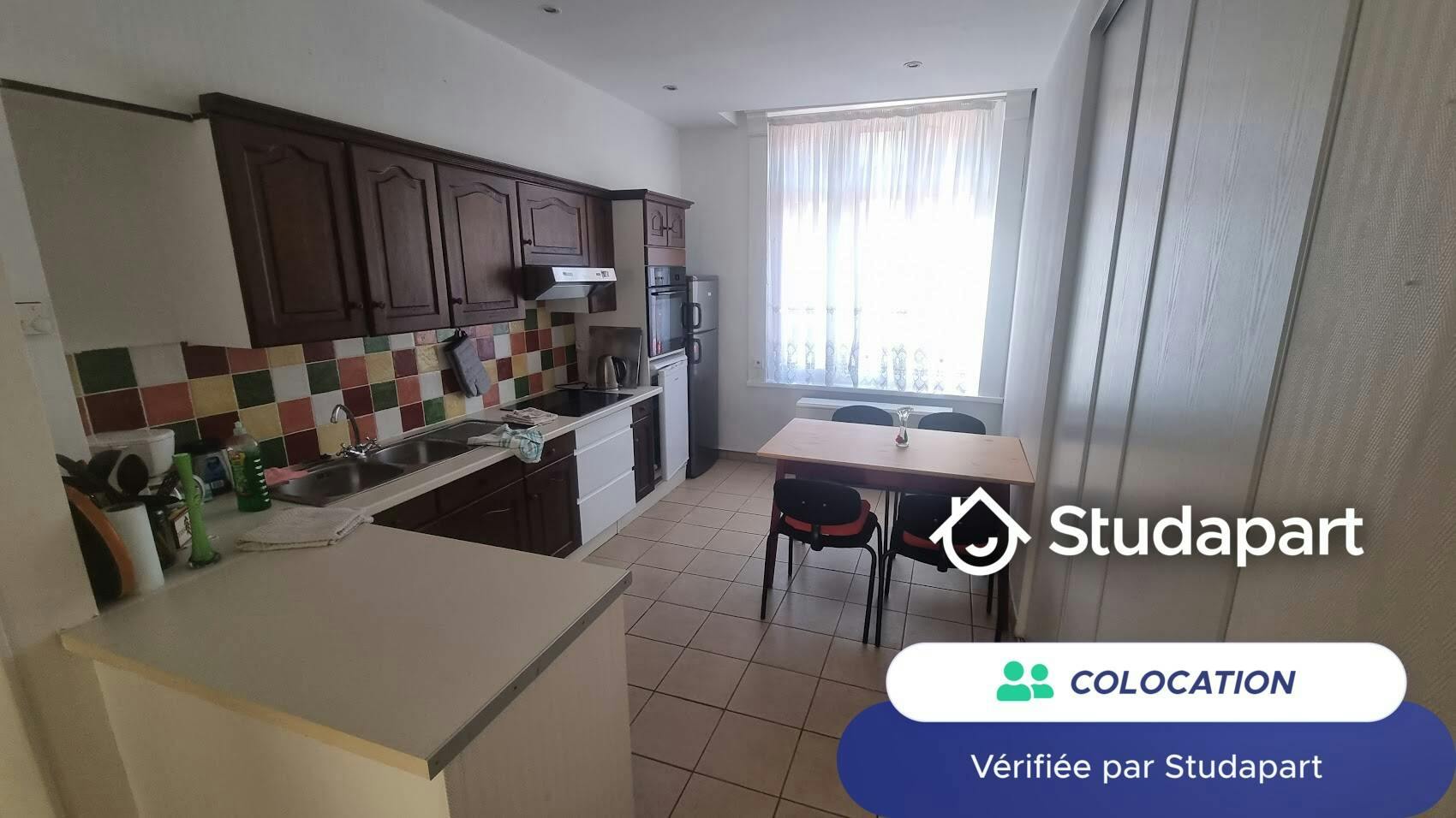 Private room for rent on Rue Fabre d'Eglantine, Lille - Plus