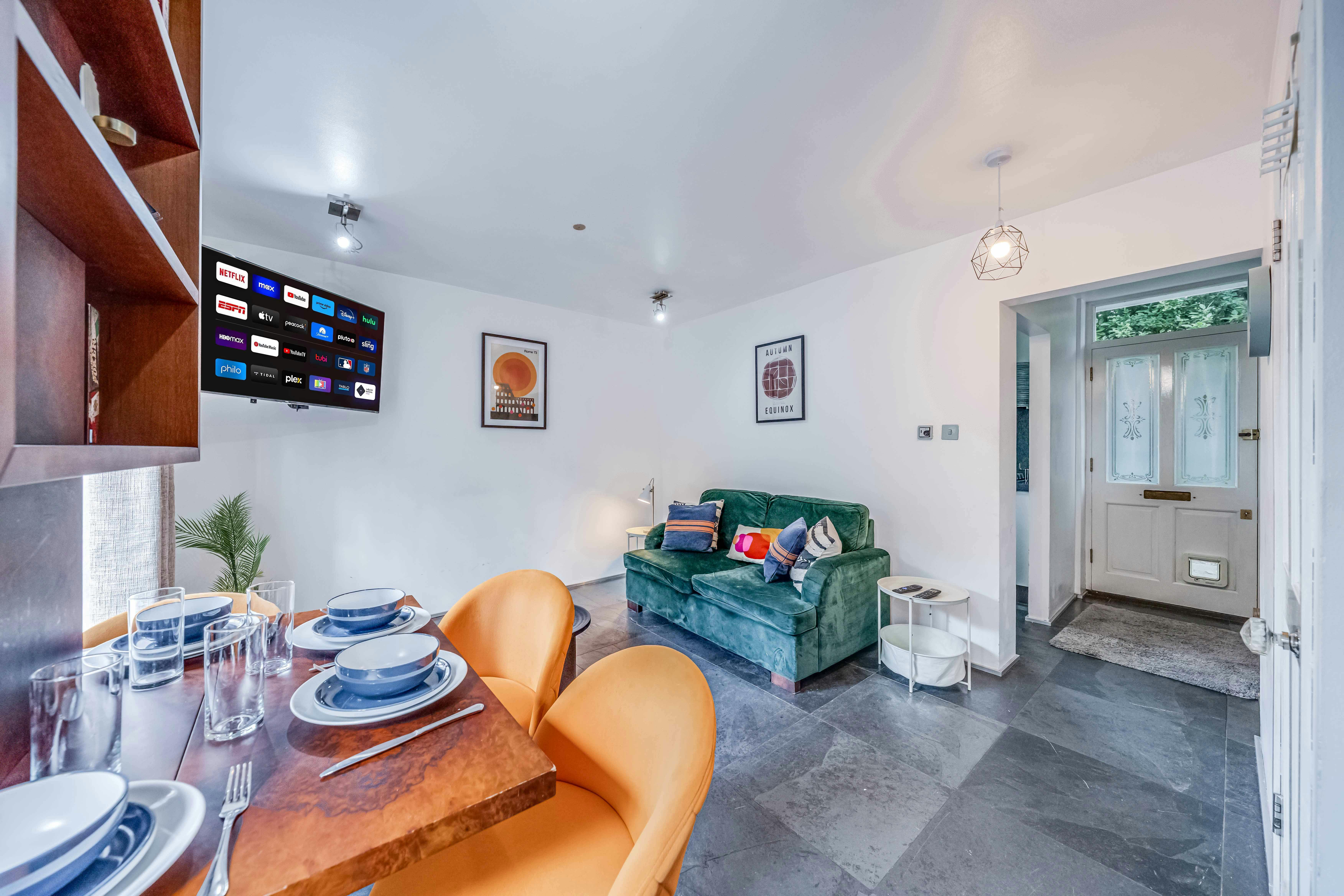 房源 正在以 €4,138 的月租出租，其位于 London, Carlyle Mews