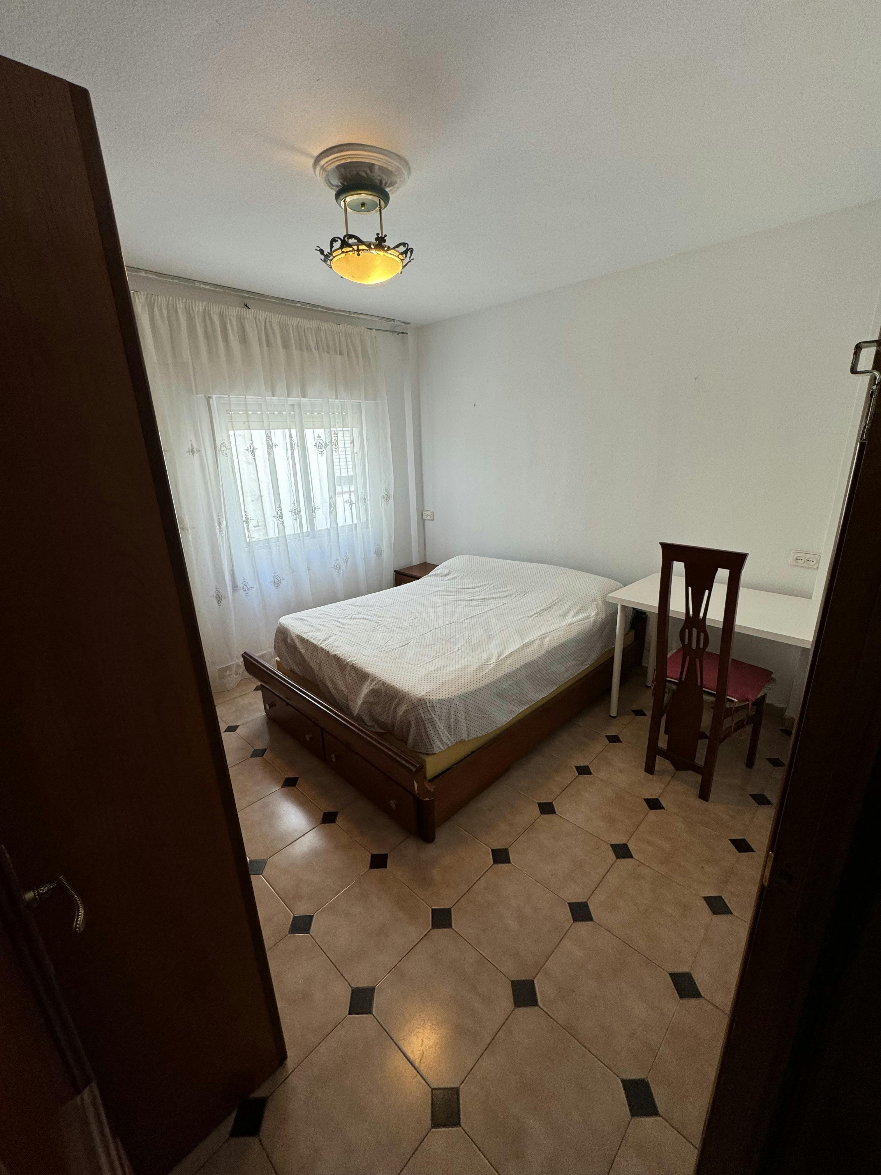 Calle Brunete, Getafe preview