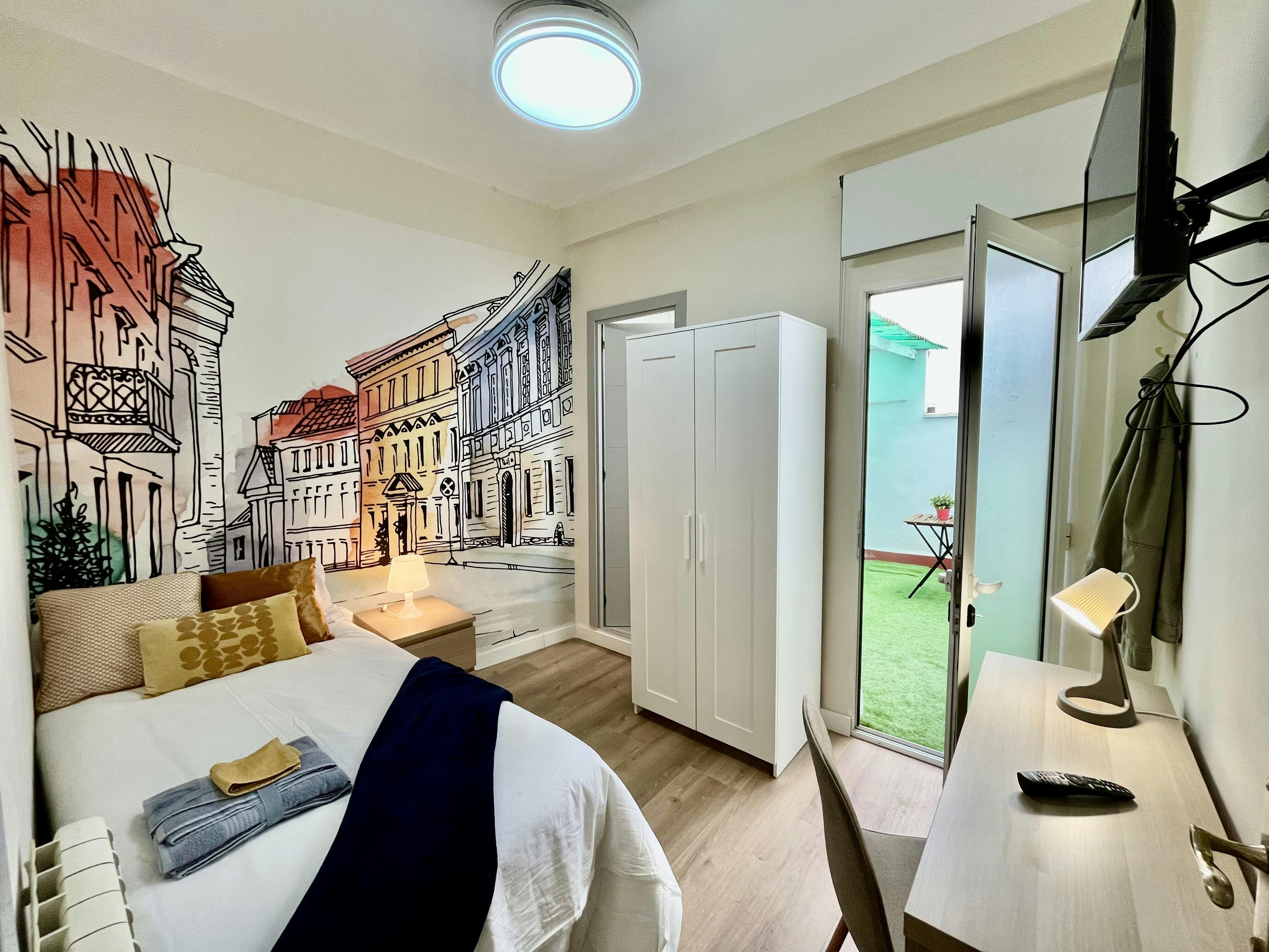 Private room for rent for €430 per month in Zaragoza, Calle de San Vicente de Paúl