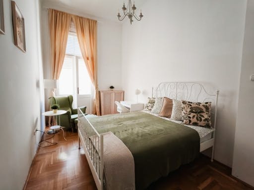 Stollár Béla utca, Budapest preview