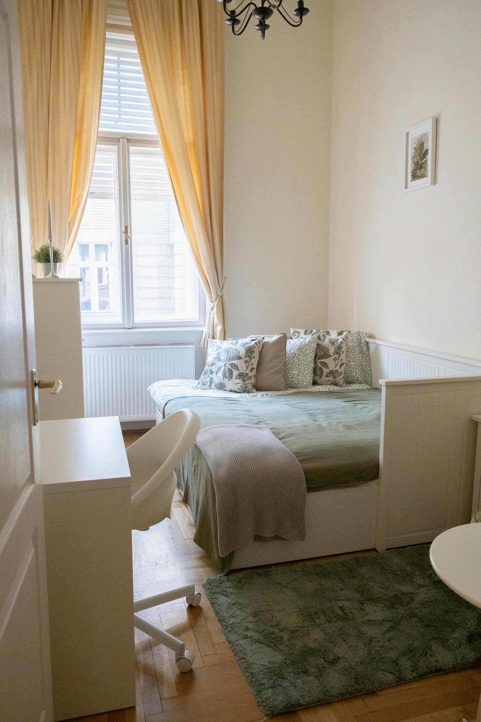 Stollár Béla utca, Budapest preview