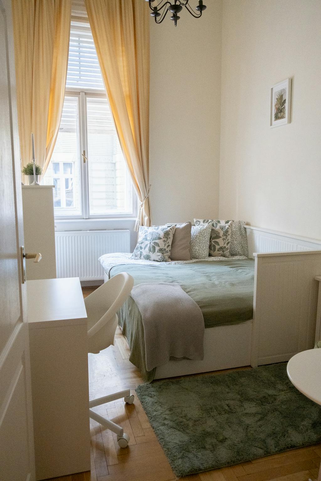 Stollár Béla utca, Budapest preview