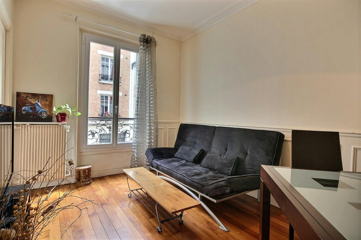 Apartment for rent for €1,999 per month in Paris, Rue Paul Fort