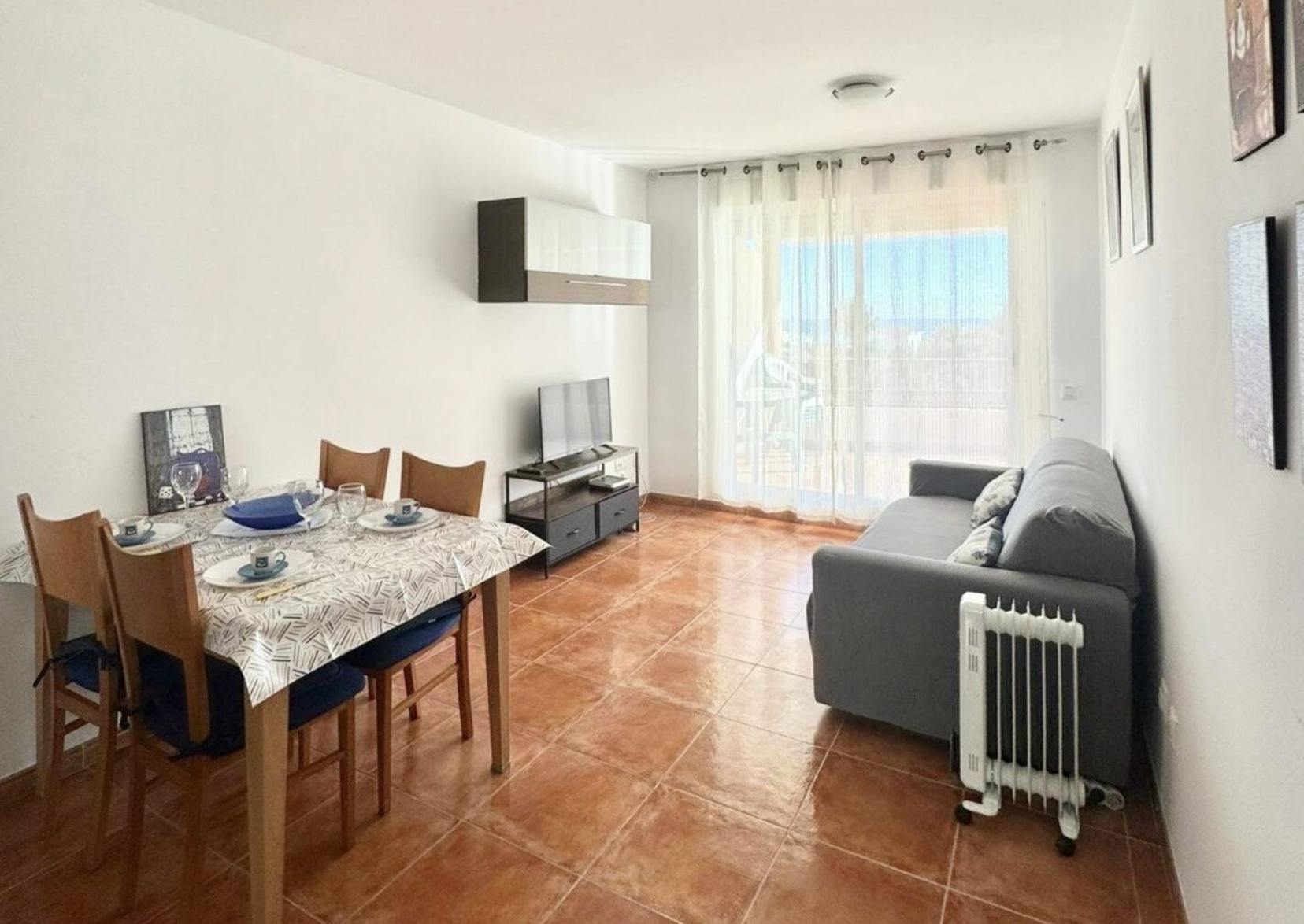 Квартира за оренду для 1 316 EUR на місяць у Peníscola, Calle Holanda